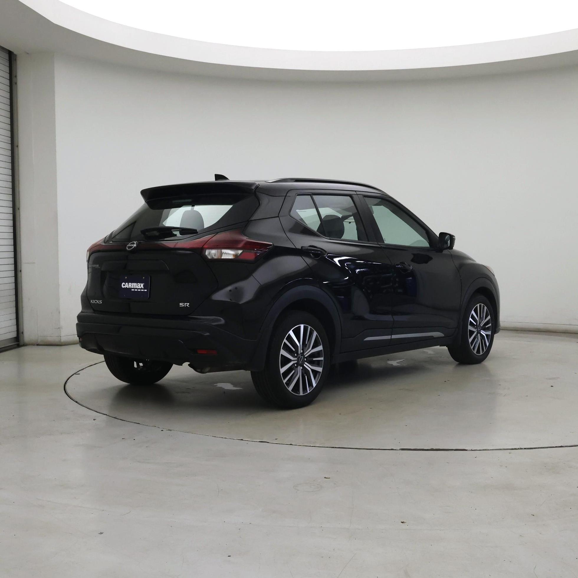 Thumbnail: 2023 Nissan Kicks - 8
