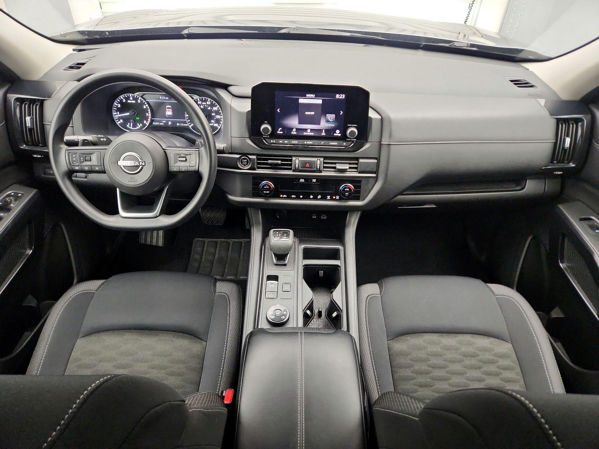 Thumbnail: 2023 Nissan Pathfinder - 9