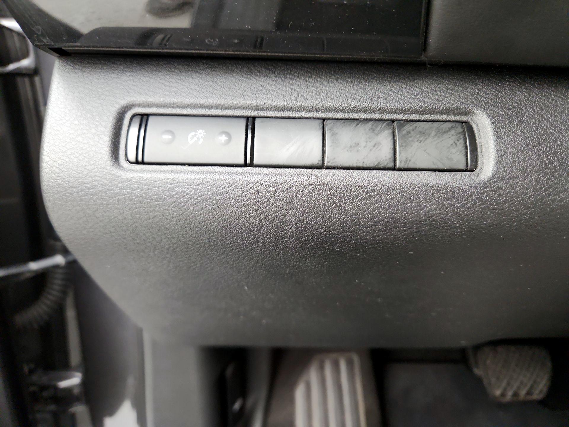 Thumbnail: 2023 Nissan Pathfinder - 13