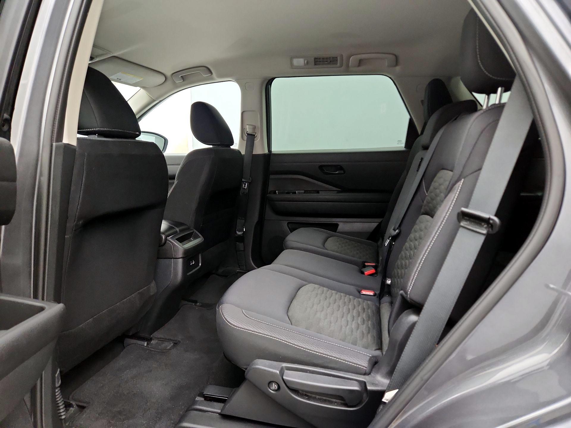 Thumbnail: 2023 Nissan Pathfinder - 19