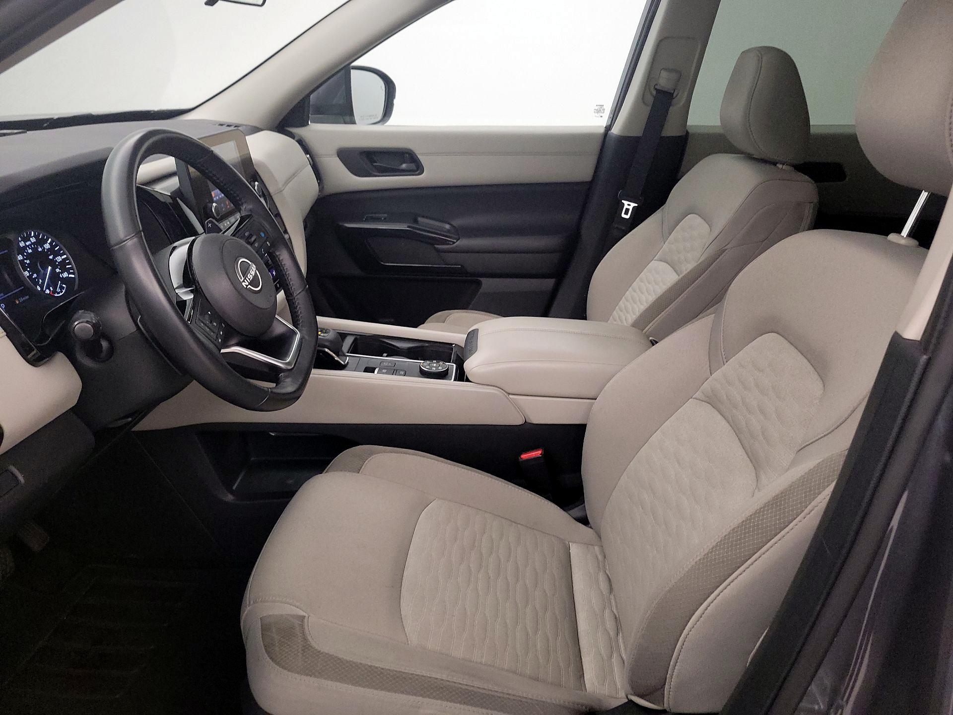 Thumbnail: 2023 Nissan Pathfinder - 11