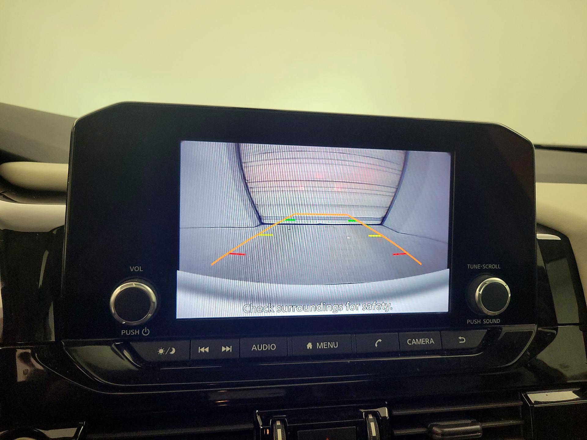 Thumbnail: 2023 Nissan Pathfinder - 14