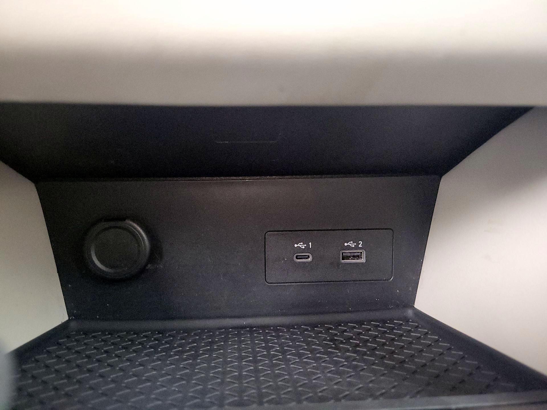 Thumbnail: 2023 Nissan Pathfinder - 18