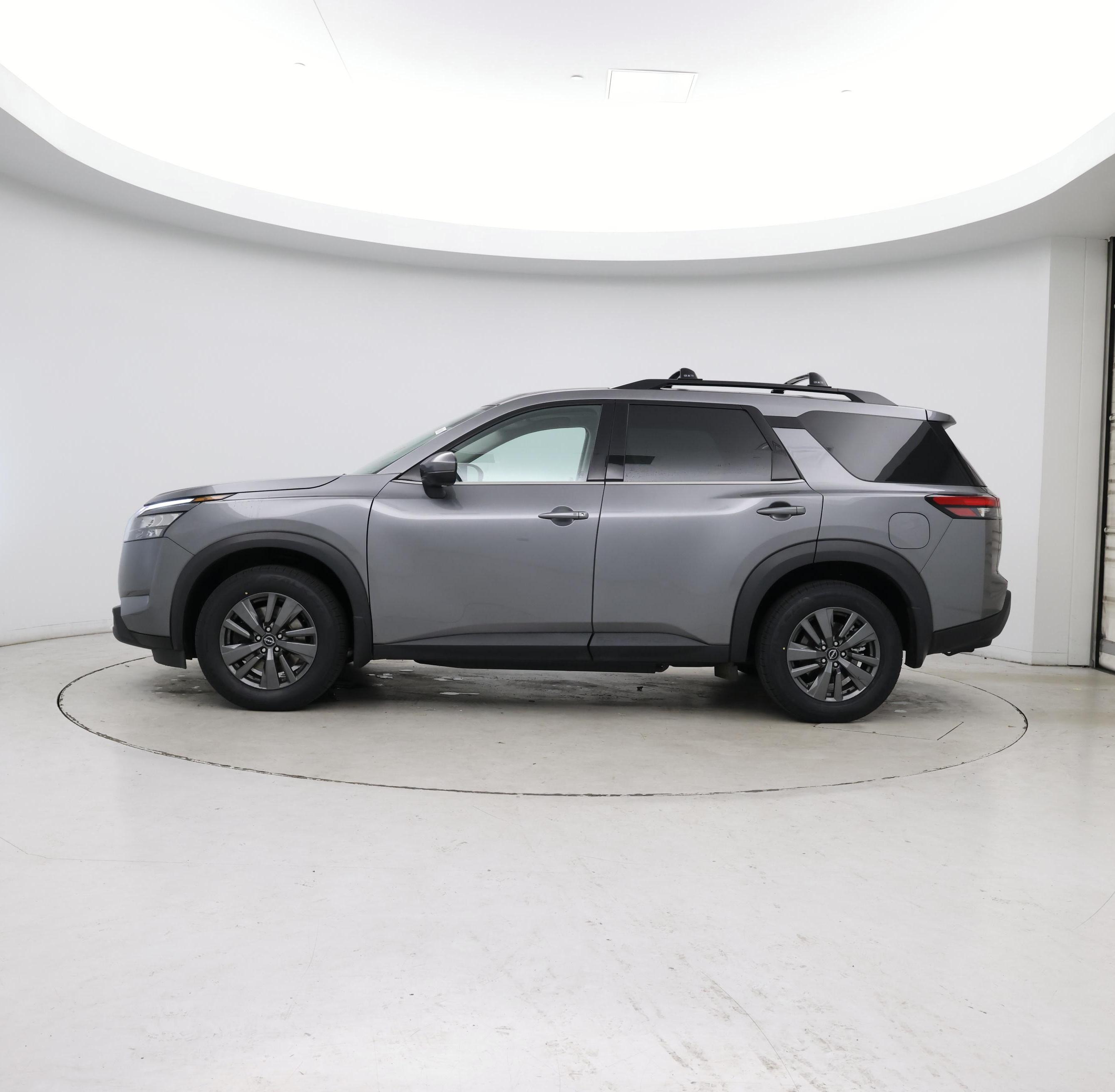 Thumbnail: 2023 Nissan Pathfinder - 3