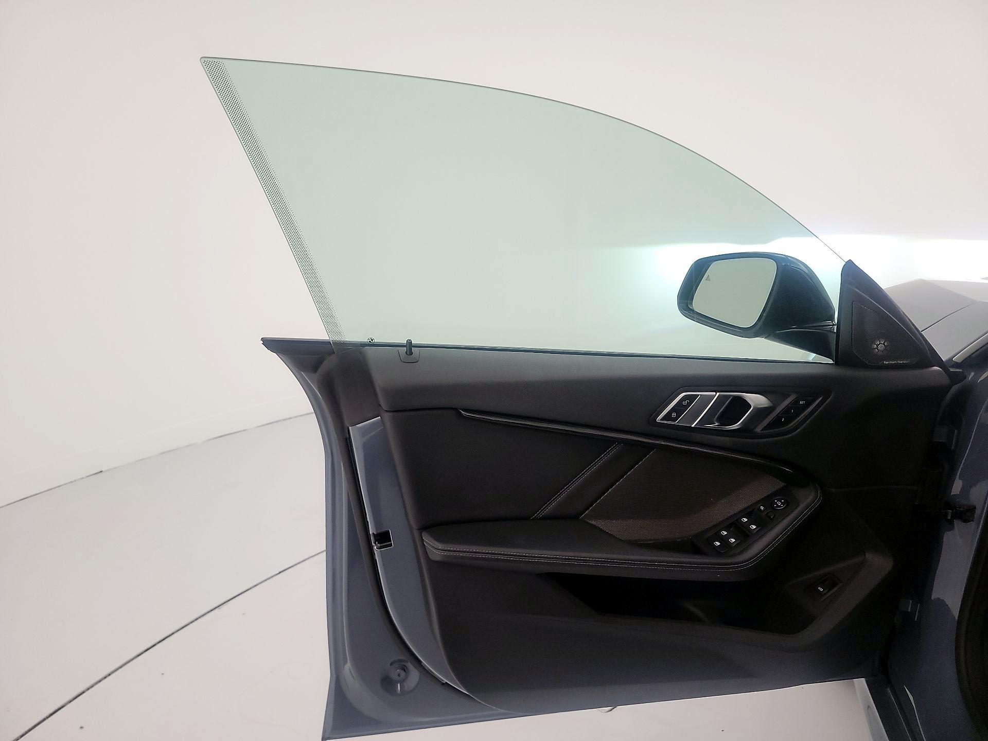 Thumbnail: 2023 BMW 2 Series - 12