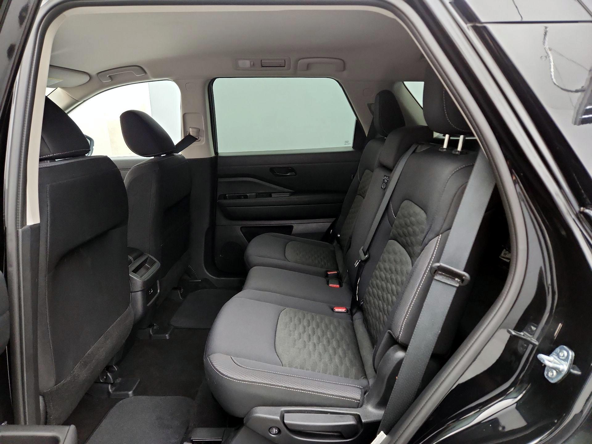 Thumbnail: 2024 Nissan Pathfinder - 19