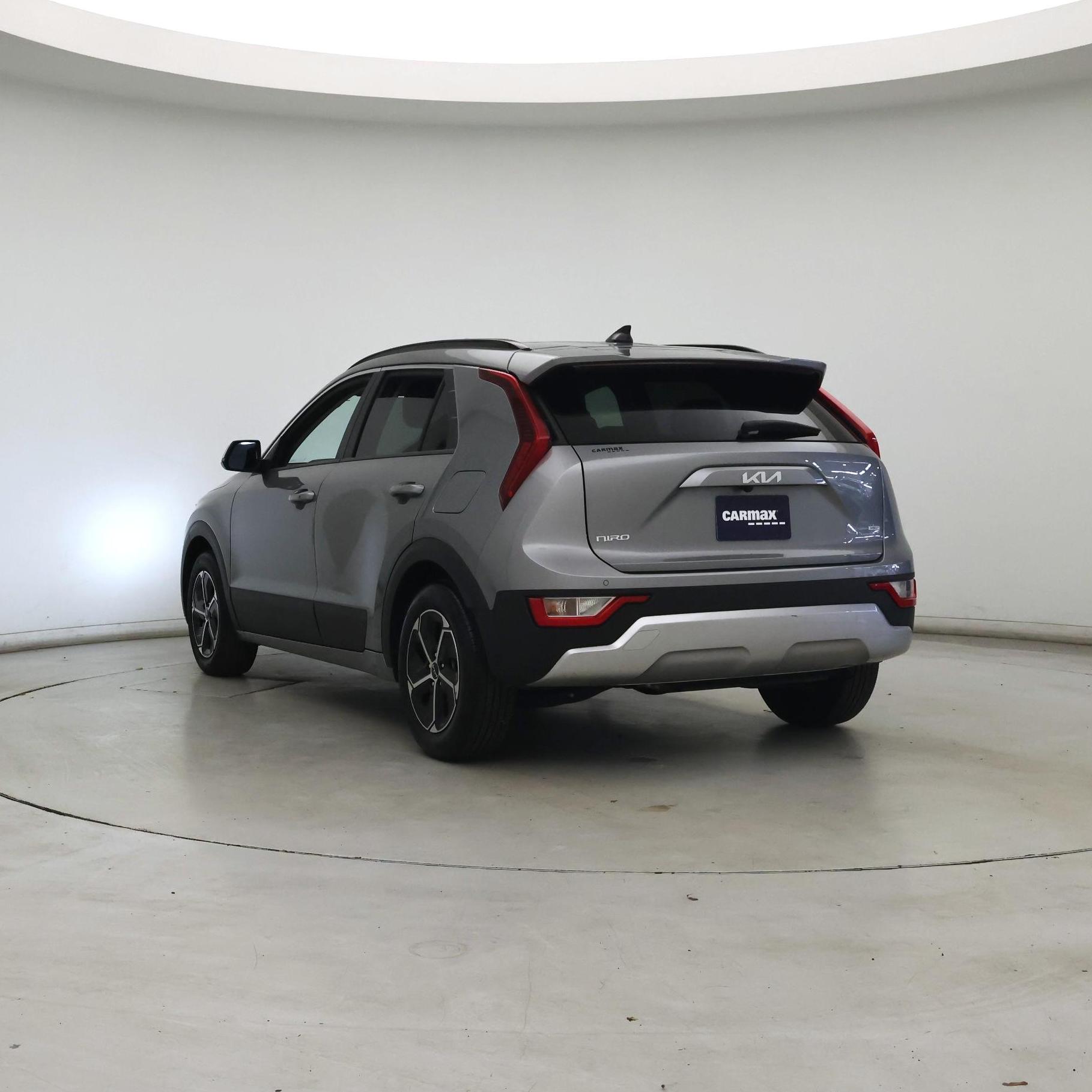 Thumbnail: 2023 Kia Niro - 2