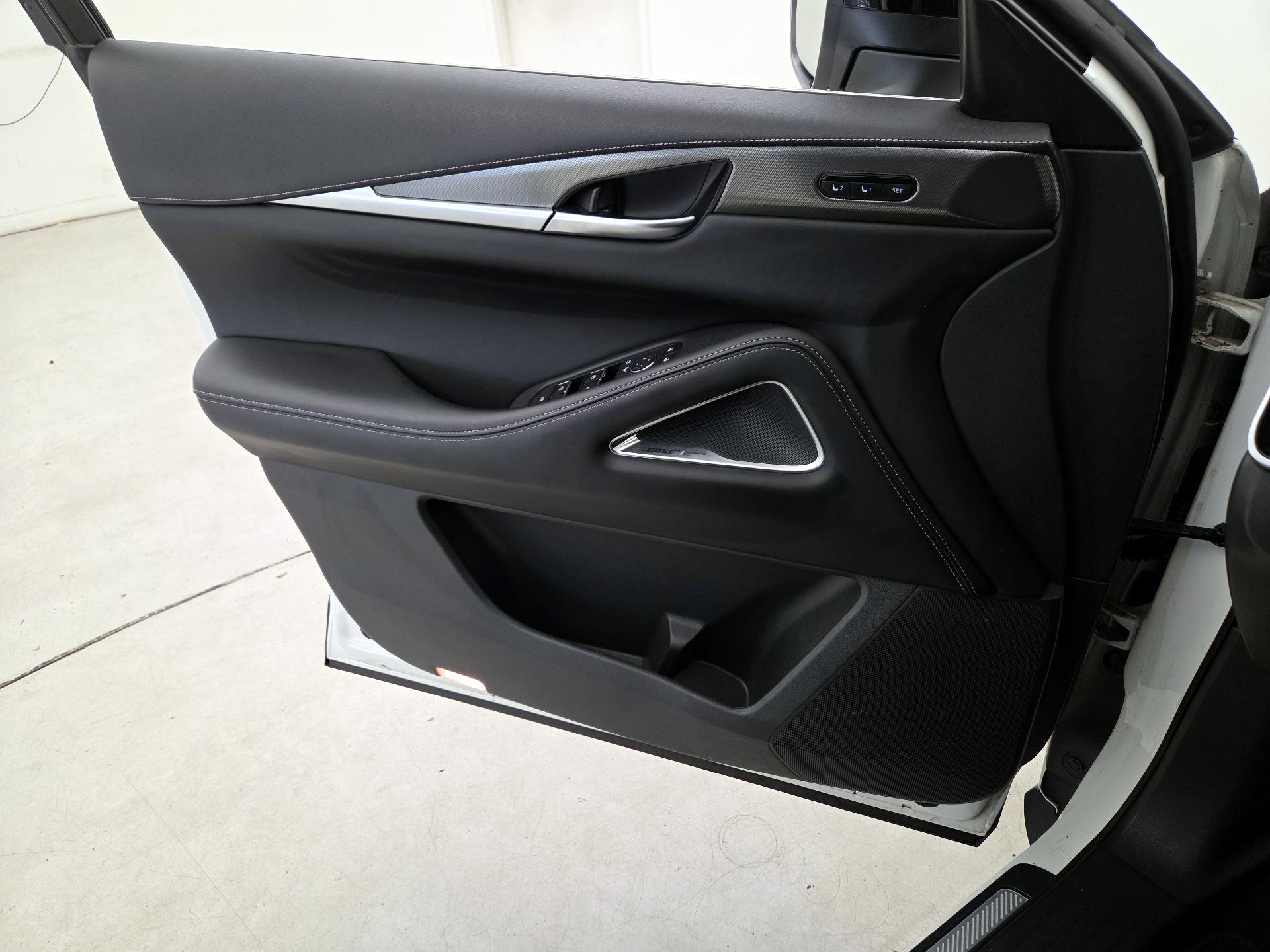 Thumbnail: 2023 INFINITI QX60 - 12