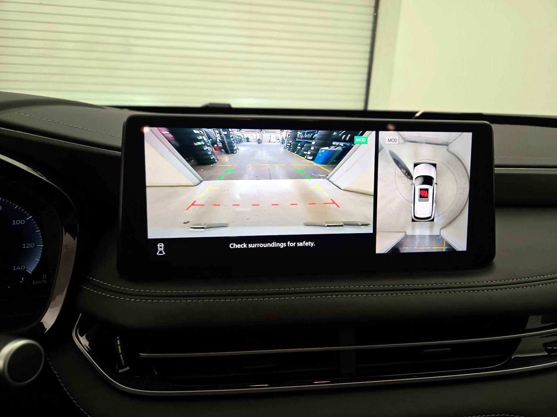 Thumbnail: 2023 INFINITI QX60 - 14