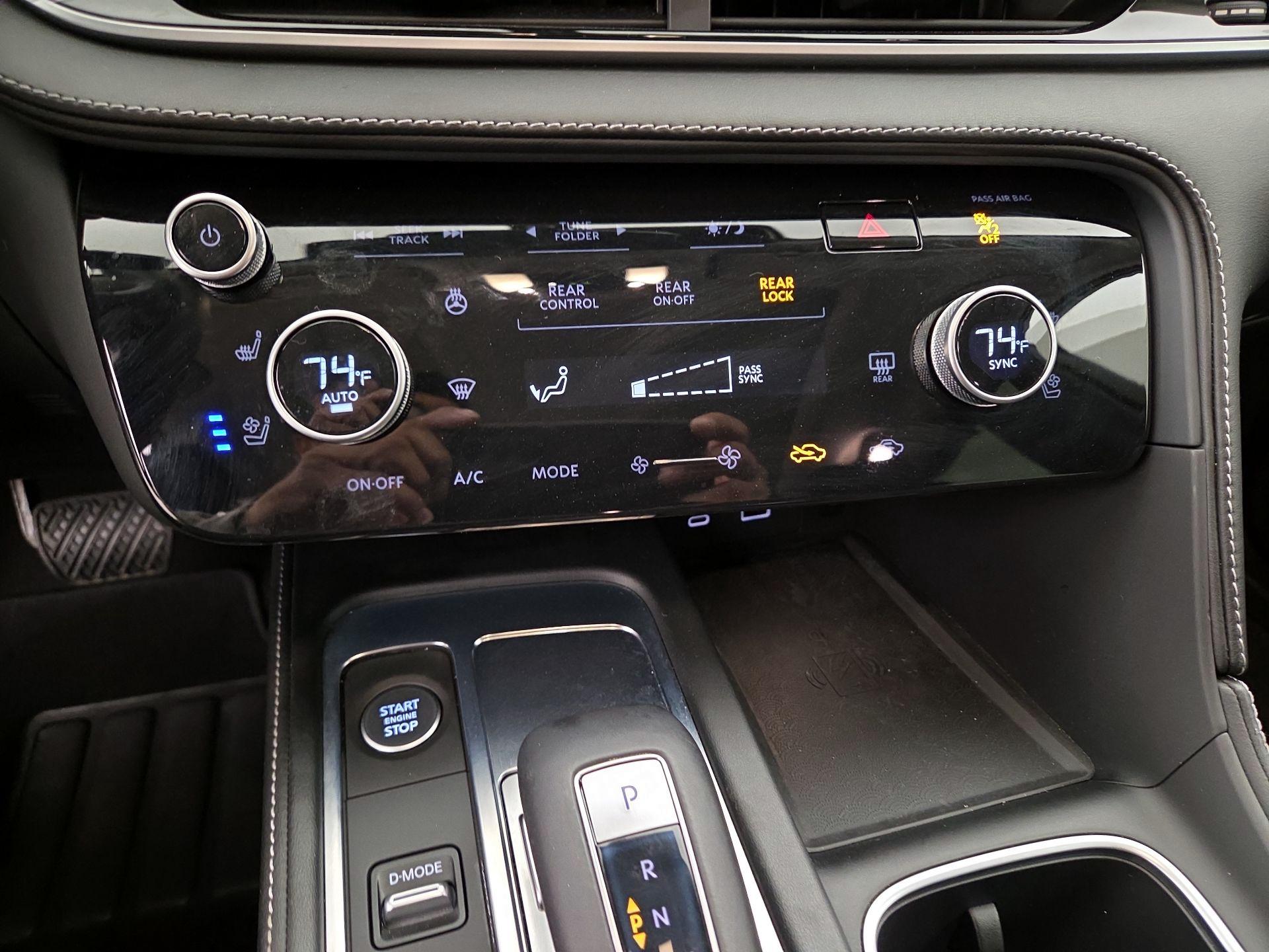 Thumbnail: 2023 INFINITI QX60 - 16