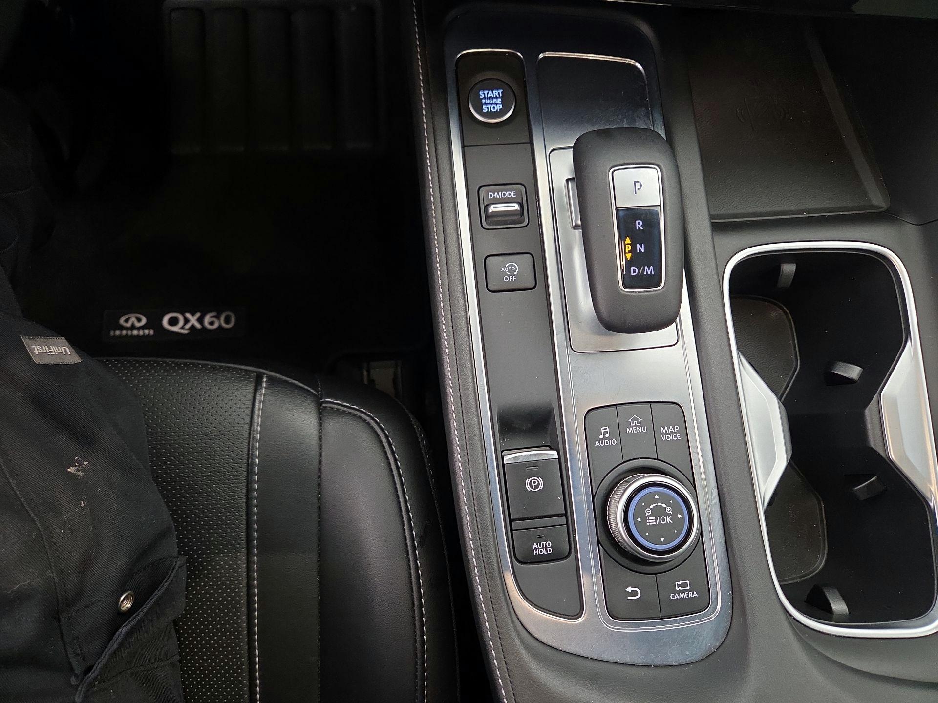 Thumbnail: 2023 INFINITI QX60 - 17