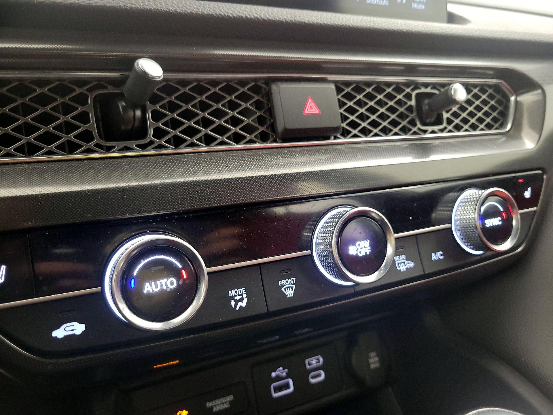 Thumbnail: 2023 Acura Integra - 16