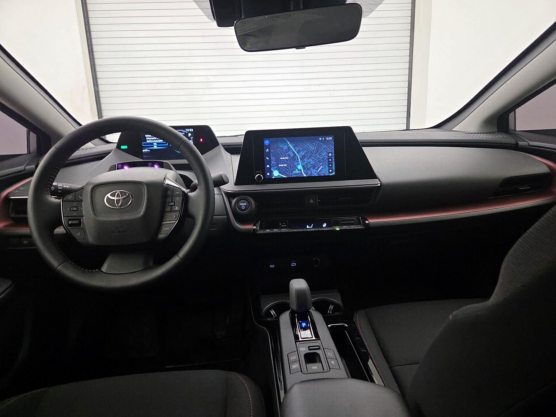 Thumbnail: 2025 Toyota Prius - 9