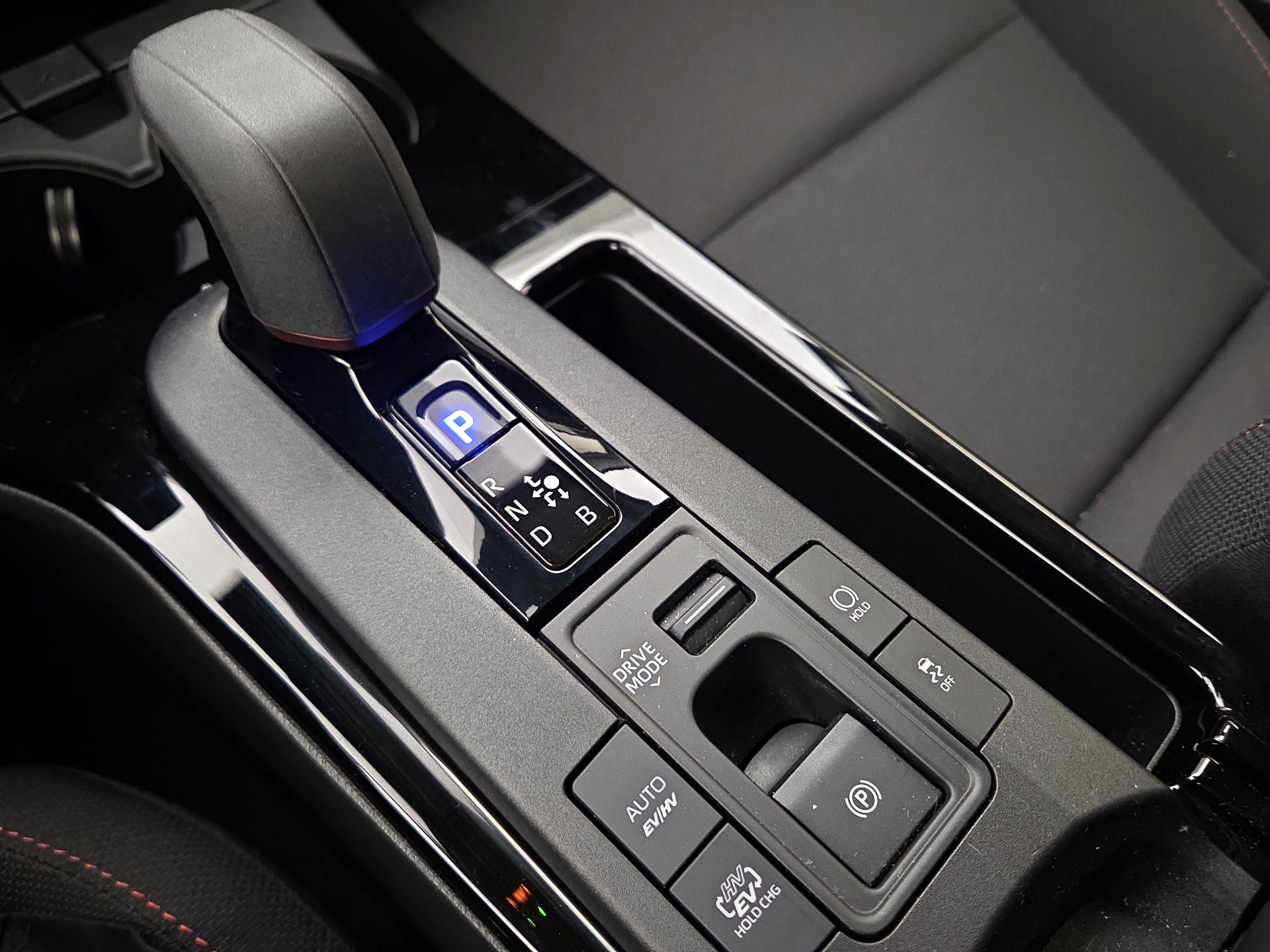 Thumbnail: 2025 Toyota Prius - 18