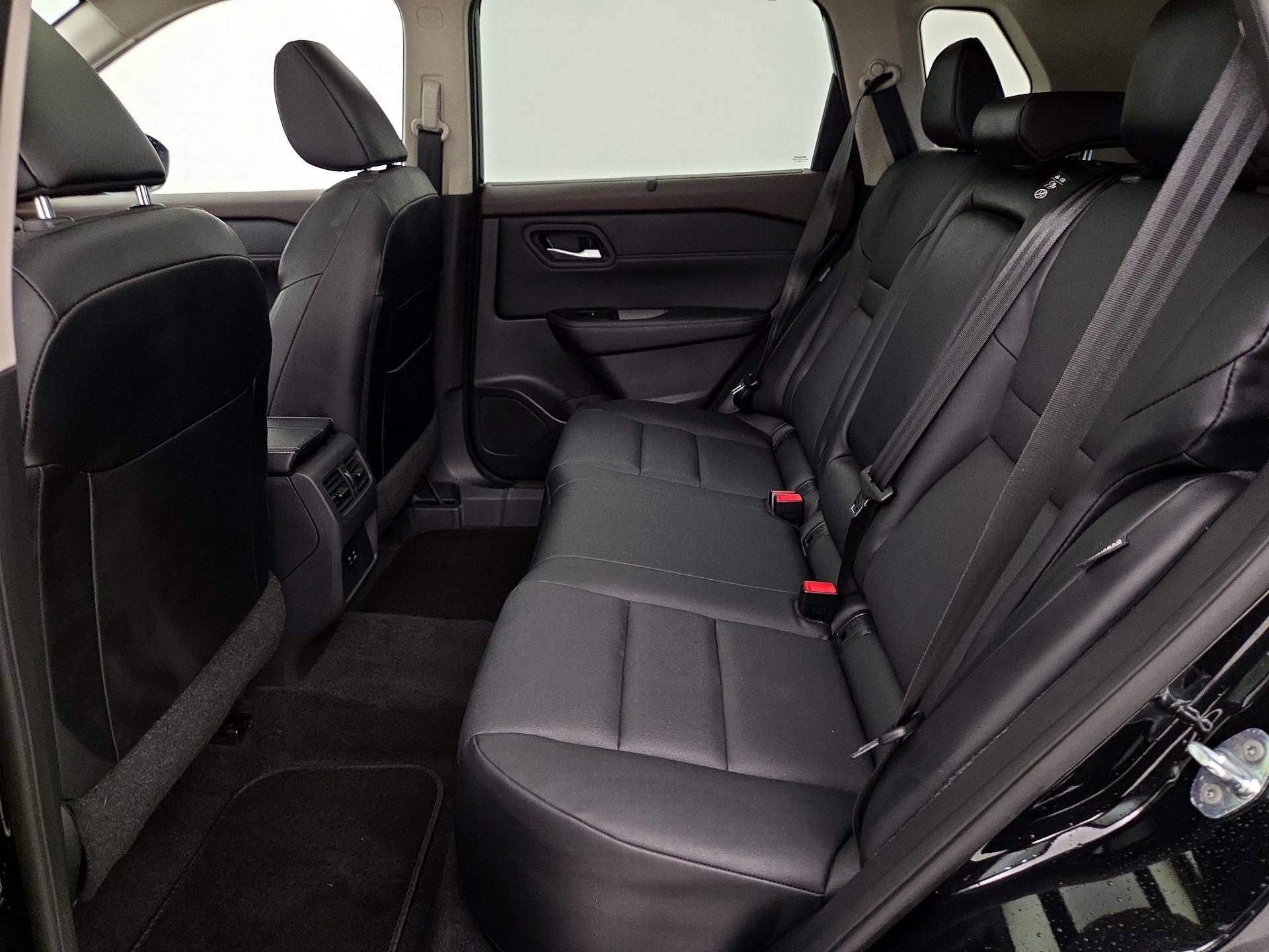 Thumbnail: 2023 Nissan Rogue - 20