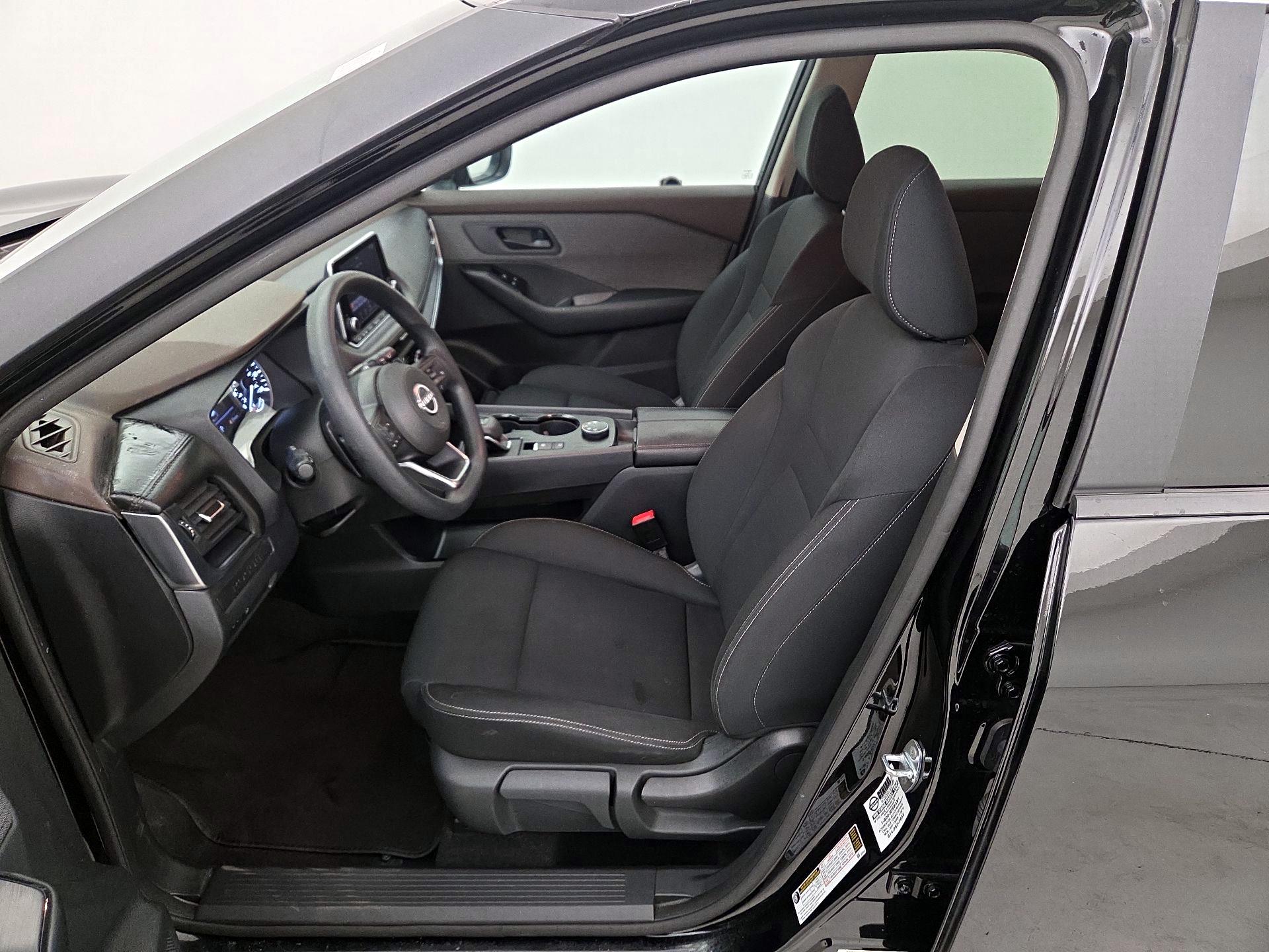 Thumbnail: 2023 Nissan Rogue - 11