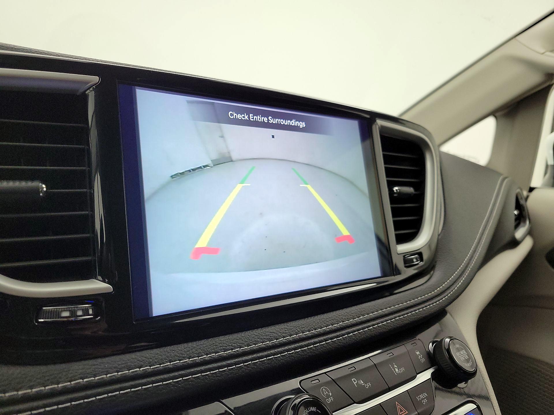 Thumbnail: 2023 Chrysler Pacifica - 14