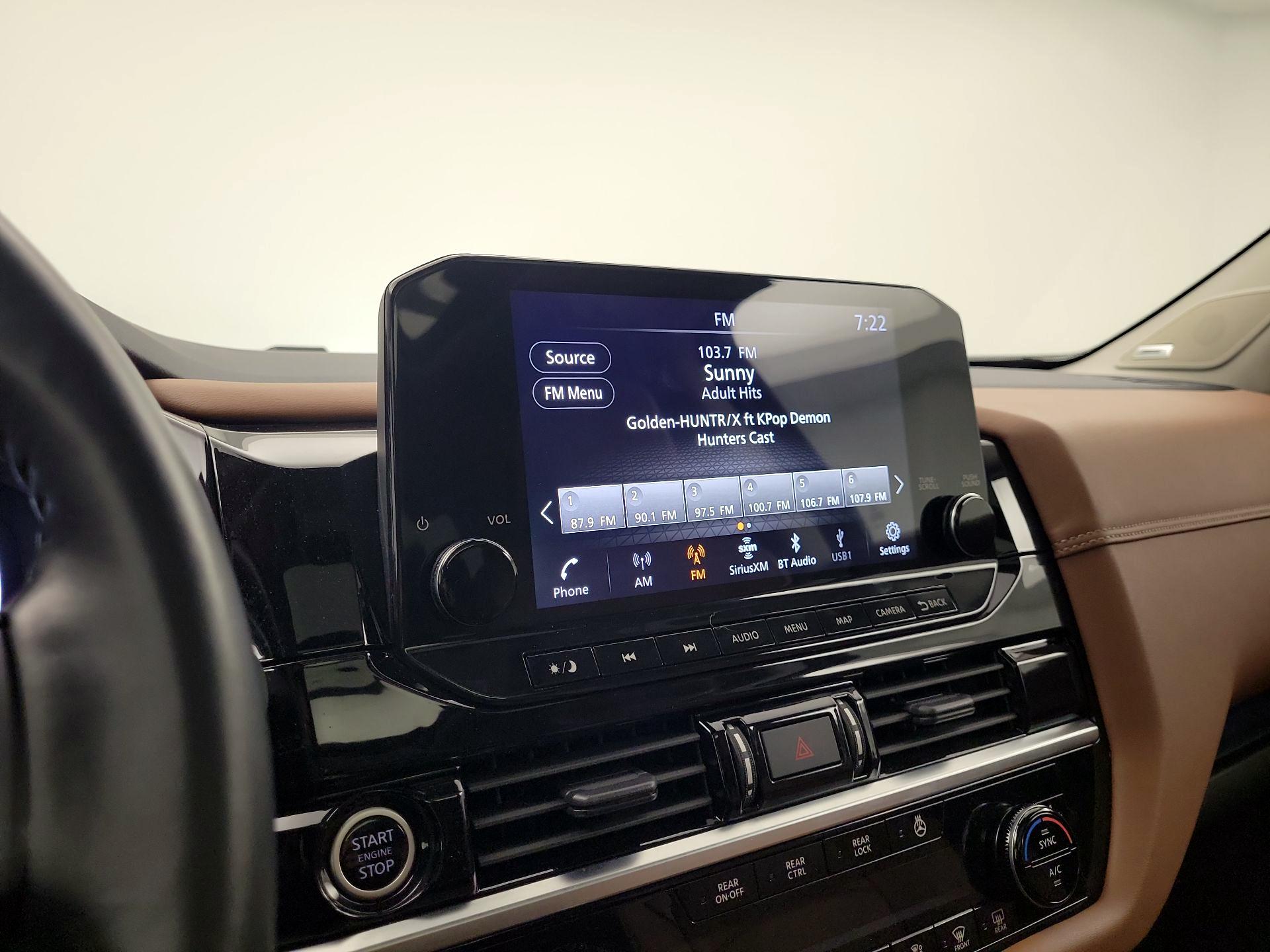 Thumbnail: 2023 Nissan Pathfinder - 16