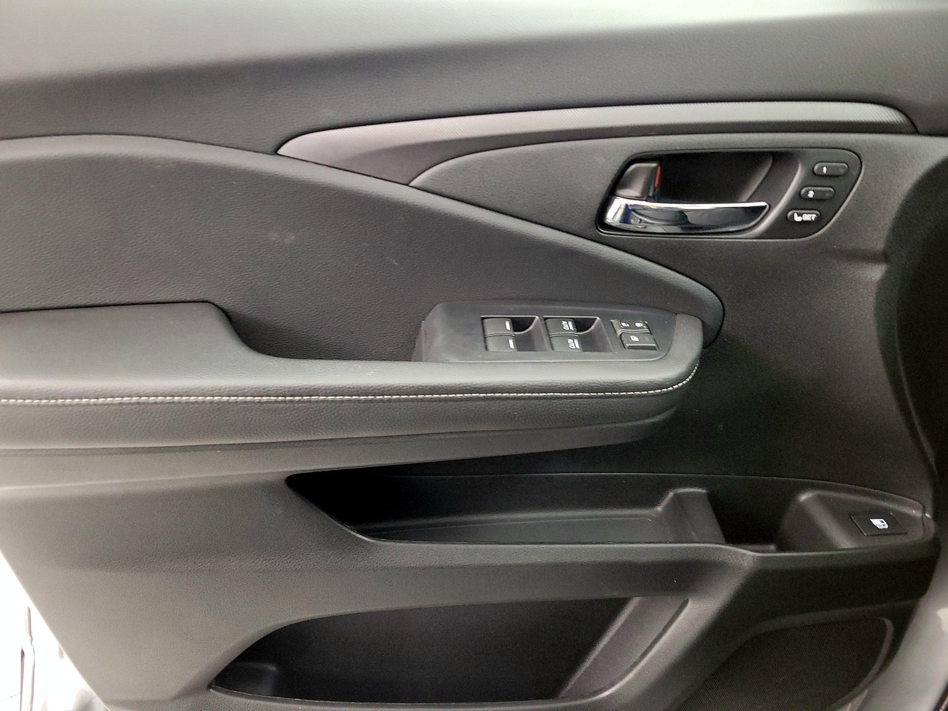 Thumbnail: 2025 Honda Ridgeline - 12