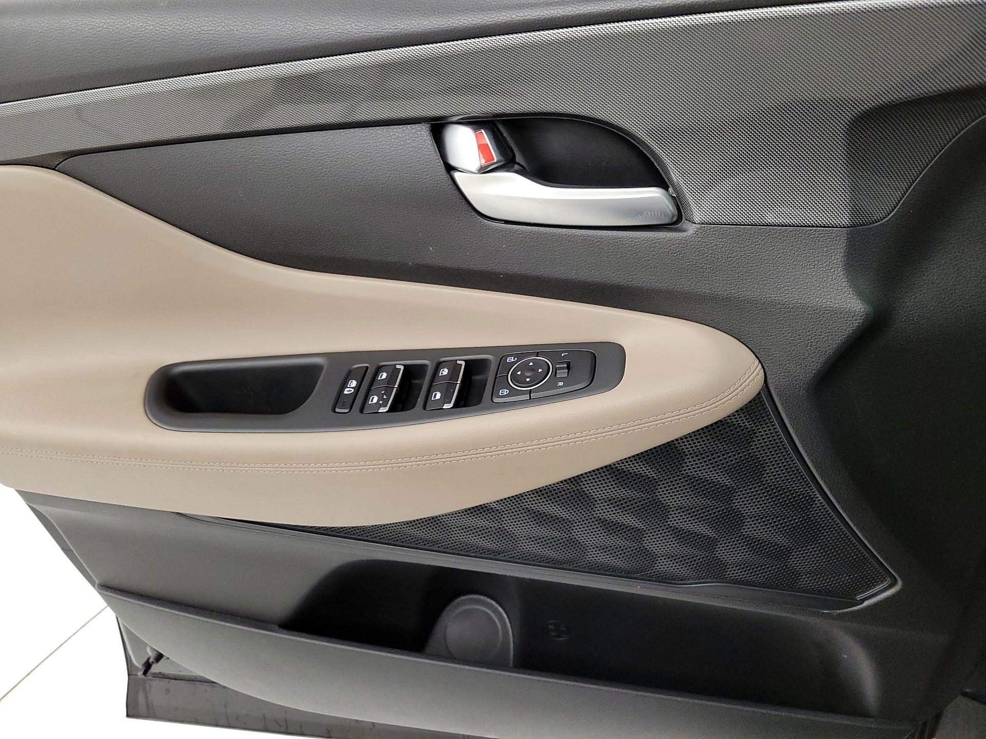 Thumbnail: 2023 Hyundai Santa Fe - 12