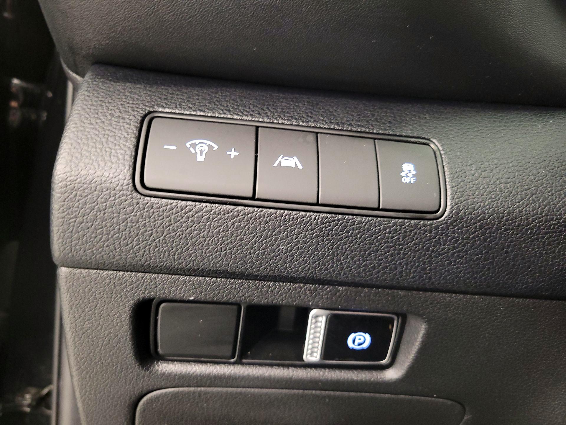 Thumbnail: 2021 Hyundai Santa Fe - 13