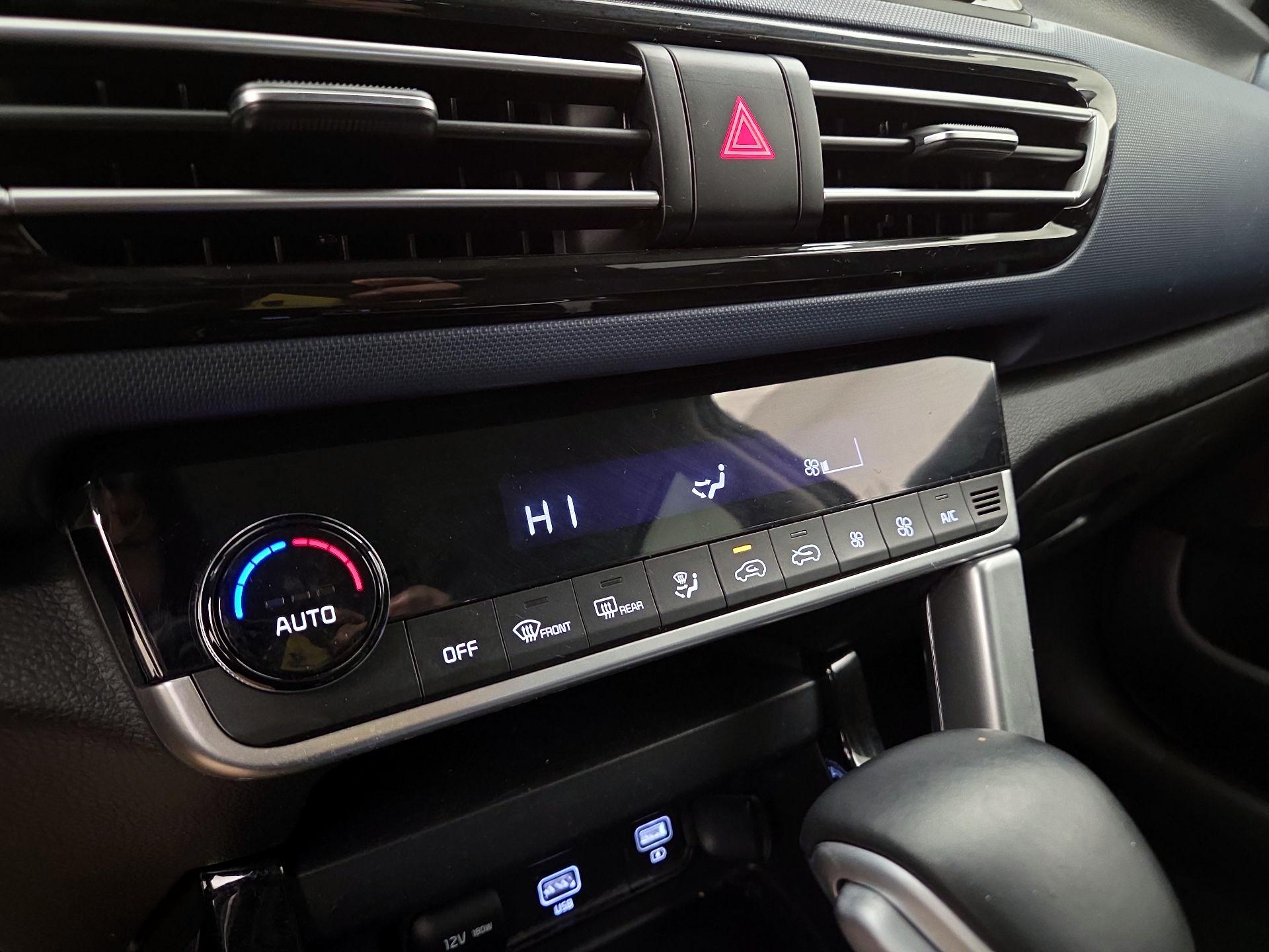 Thumbnail: 2023 Kia Seltos - 17