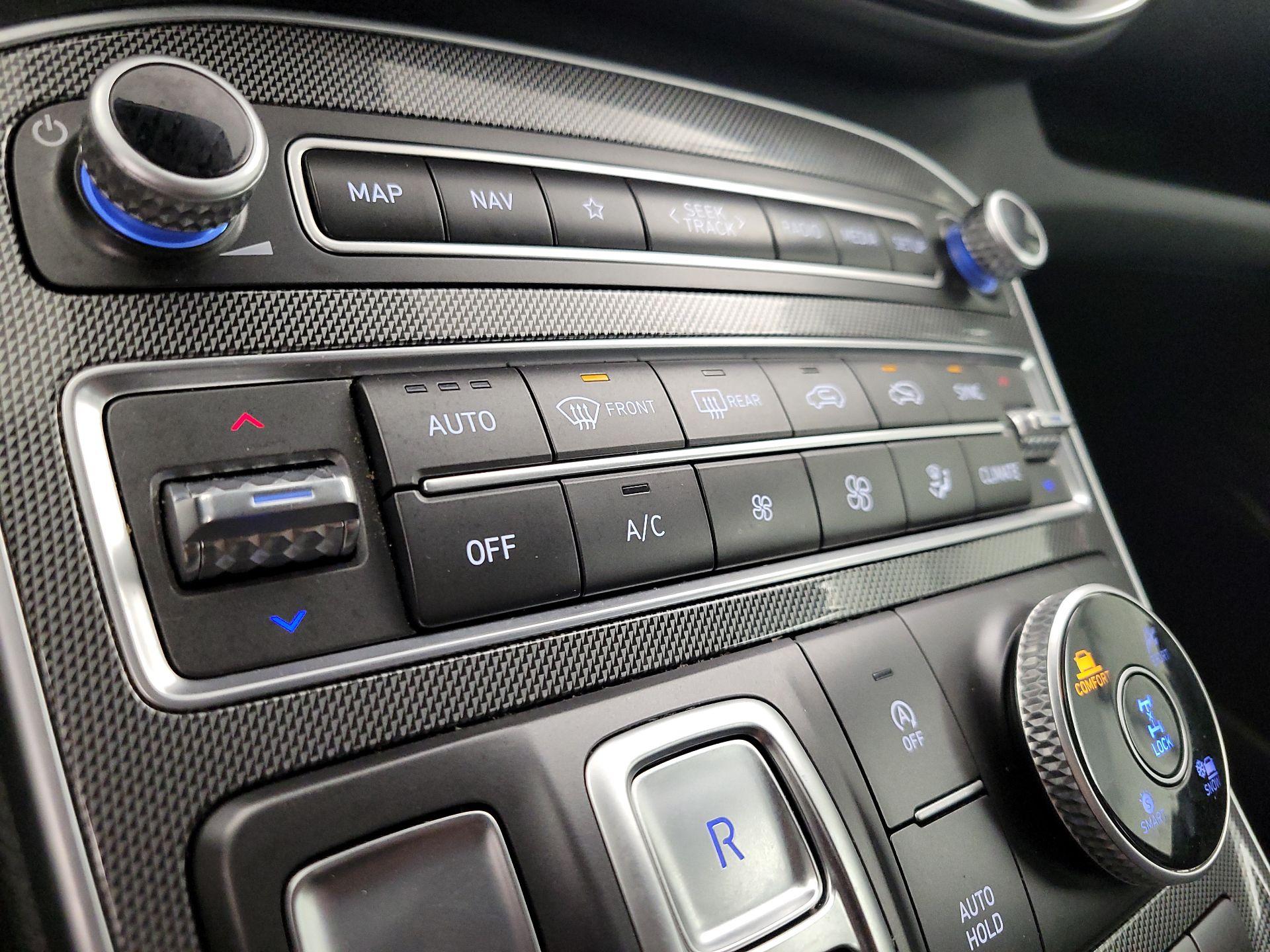 Thumbnail: 2023 Hyundai Santa Fe - 17