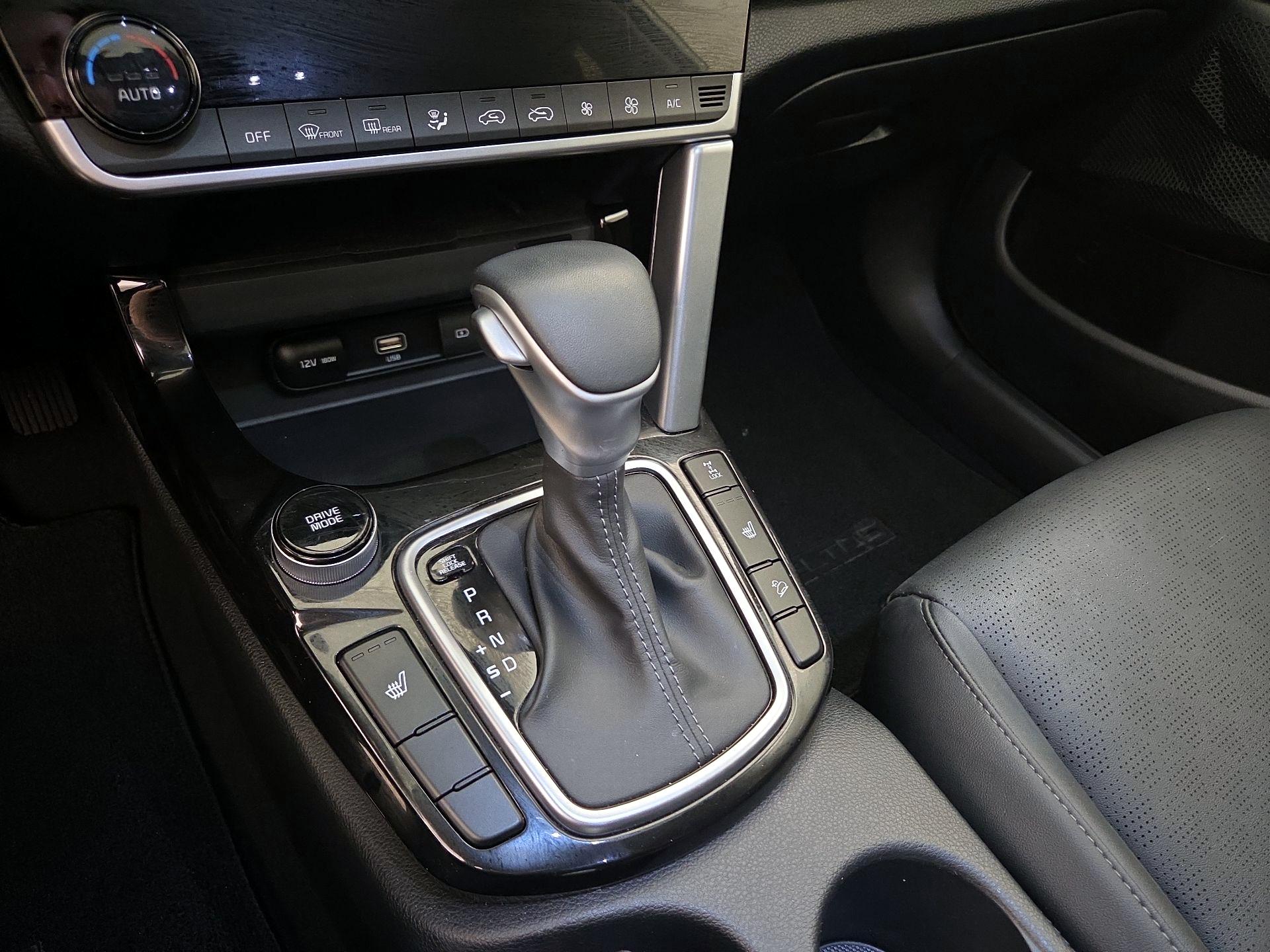 Thumbnail: 2023 Kia Seltos - 17