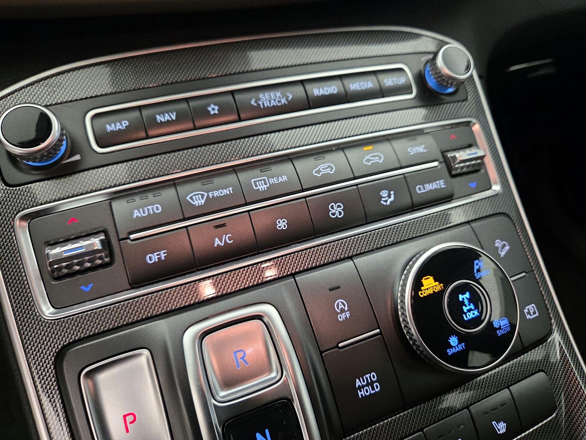 Thumbnail: 2023 Hyundai Santa Fe - 17