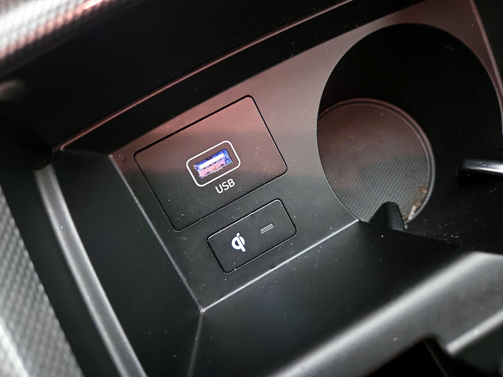 Thumbnail: 2023 Hyundai Santa Fe - 19