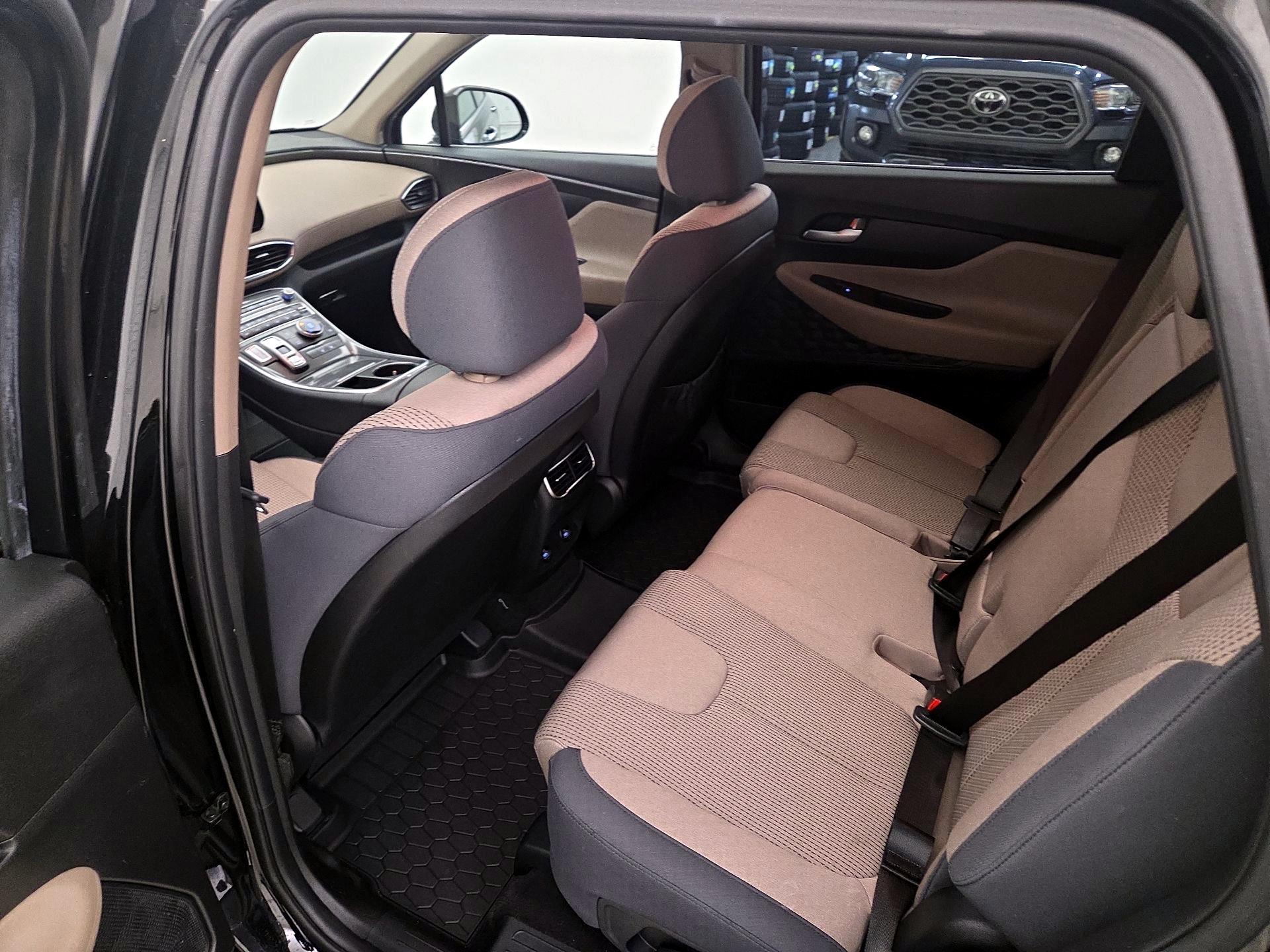 Thumbnail: 2023 Hyundai Santa Fe - 20