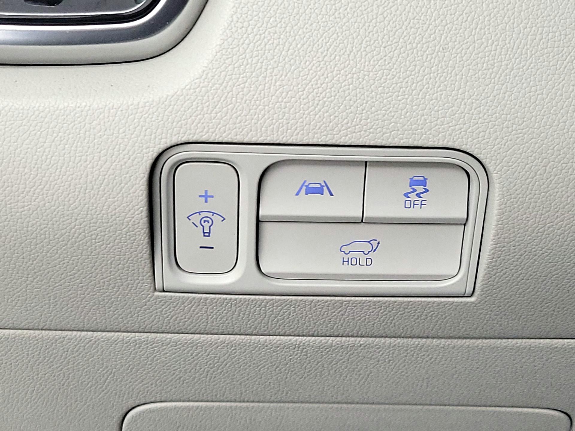 Thumbnail: 2023 Kia Sorento - 13