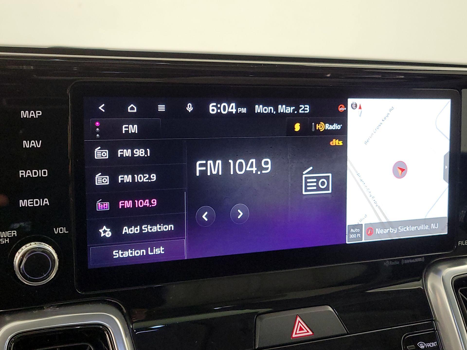 Thumbnail: 2023 Kia Sorento - 16