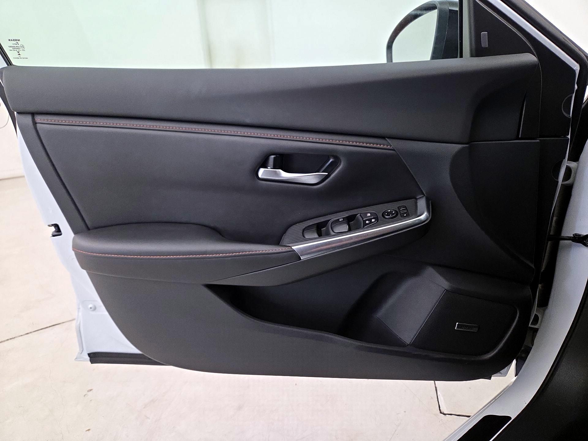 Thumbnail: 2022 Nissan Sentra - 12