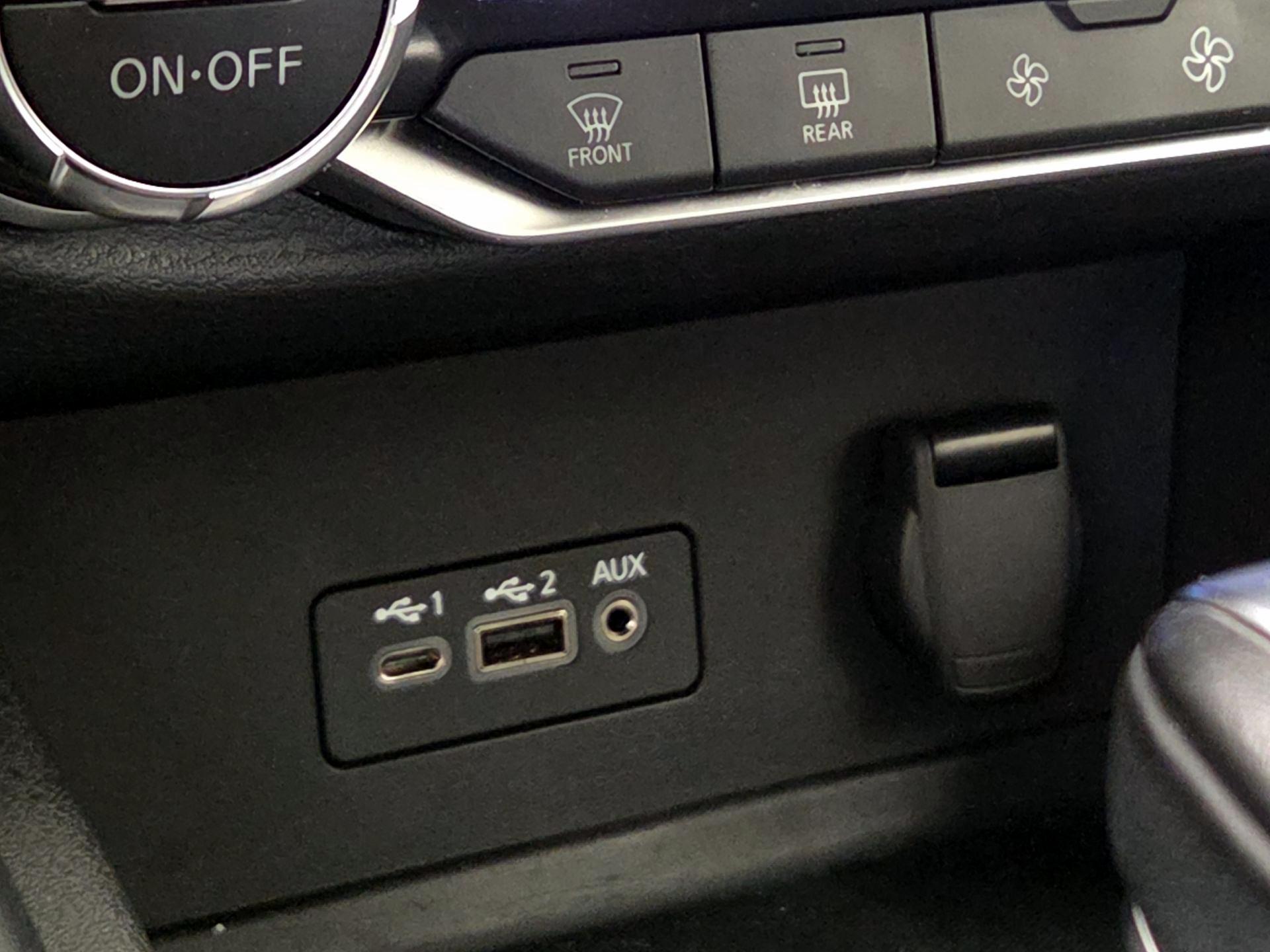 Thumbnail: 2022 Nissan Sentra - 18