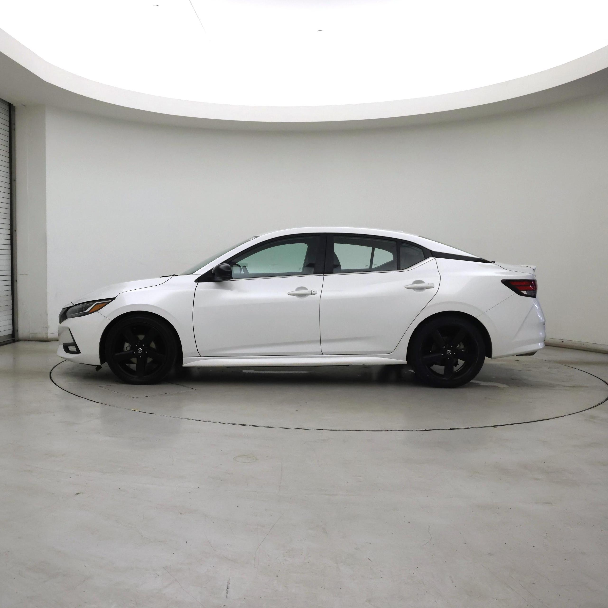 Thumbnail: 2022 Nissan Sentra - 3