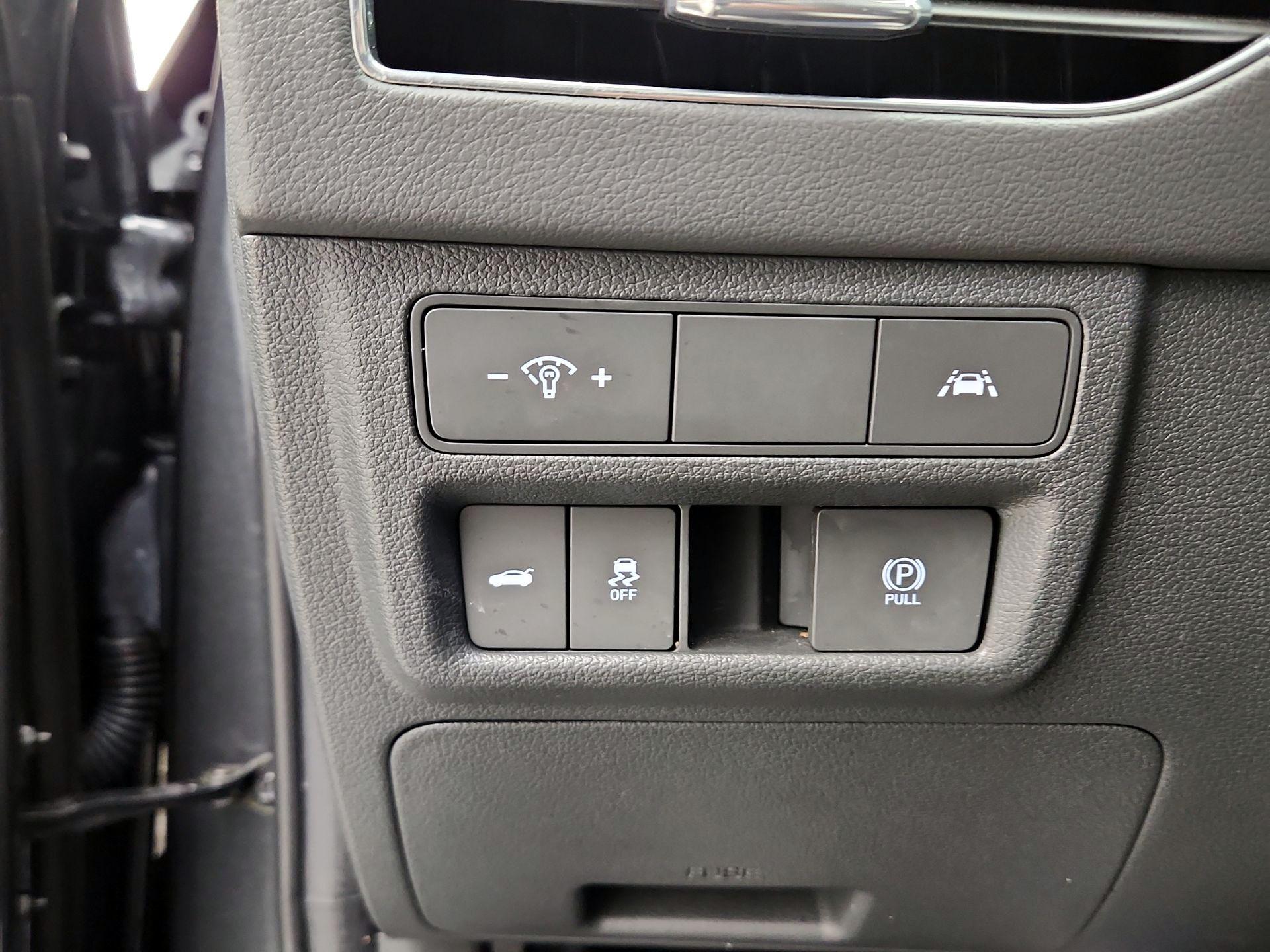 Thumbnail: 2023 Hyundai Sonata - 13