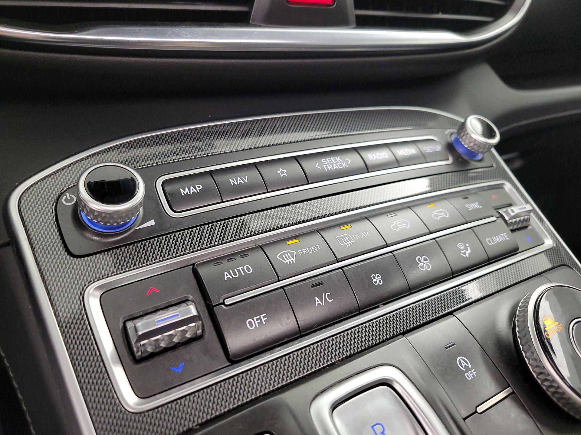 Thumbnail: 2022 Hyundai Santa Fe - 17