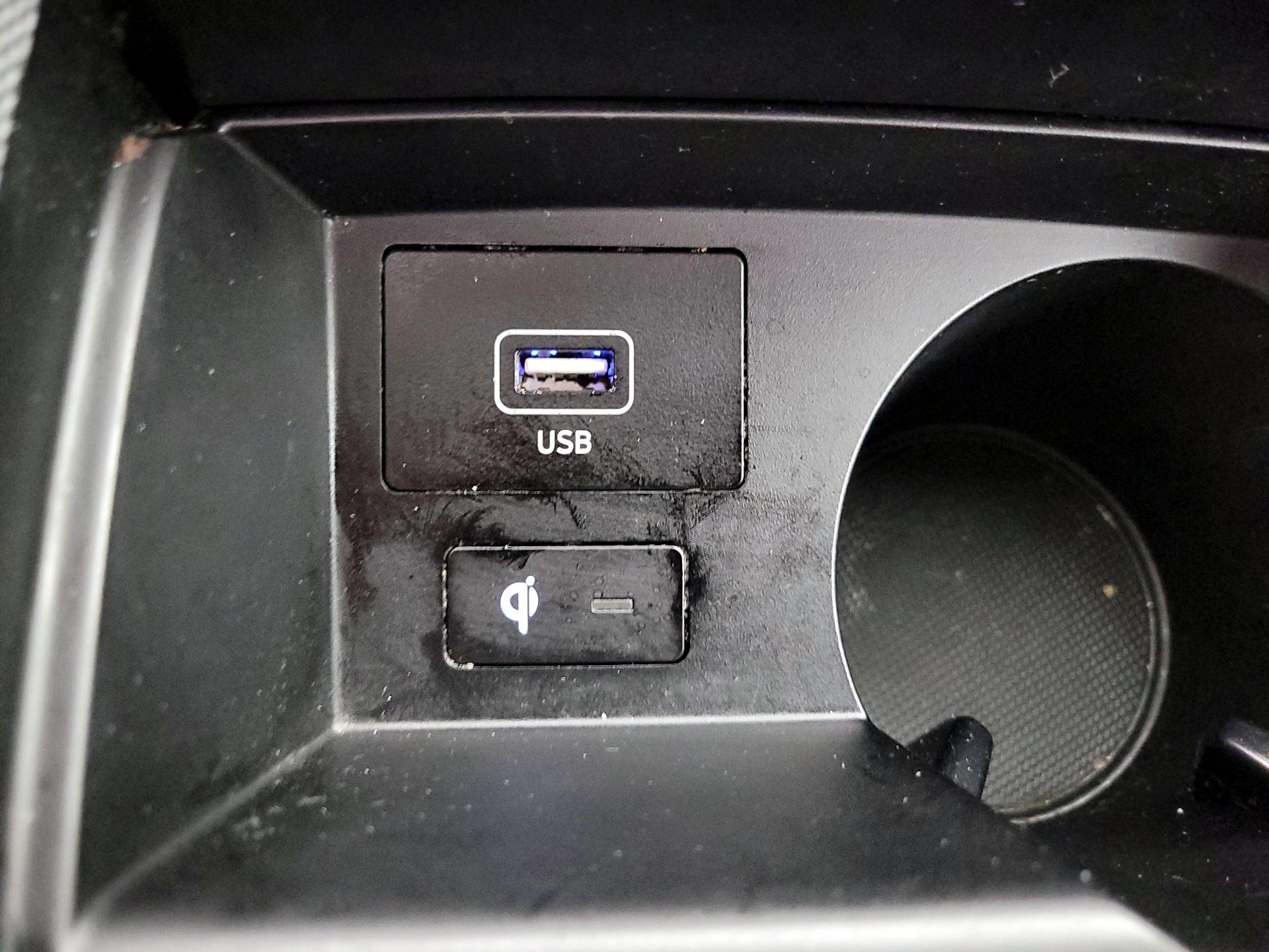 Thumbnail: 2022 Hyundai Santa Fe - 19