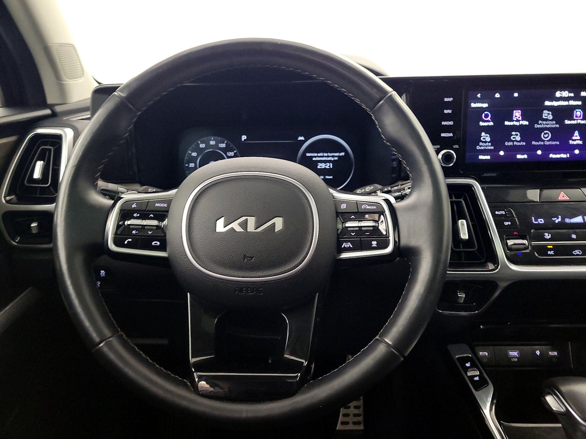 Thumbnail: 2023 Kia Sorento - 10