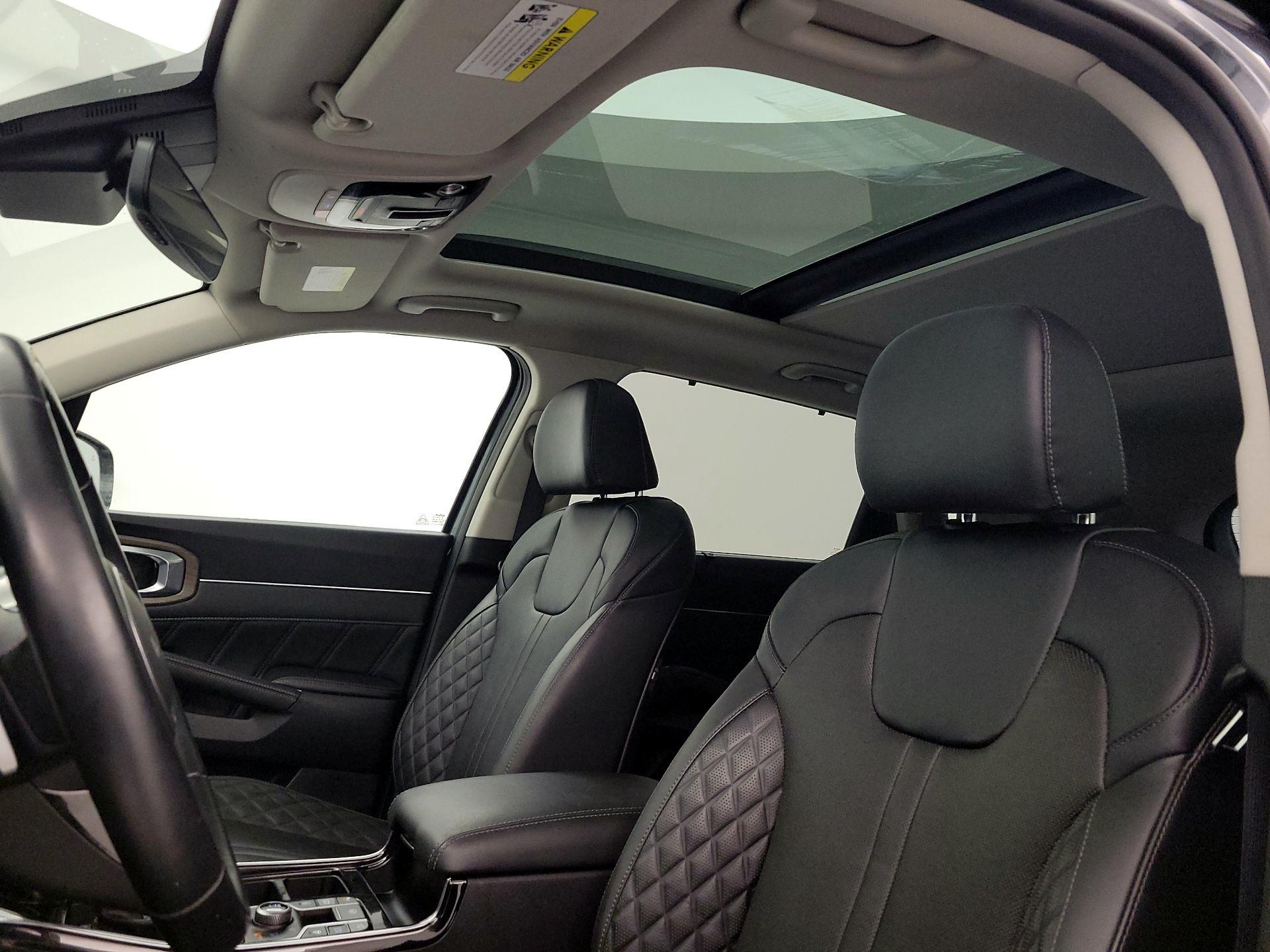 Thumbnail: 2023 Kia Sorento - 12