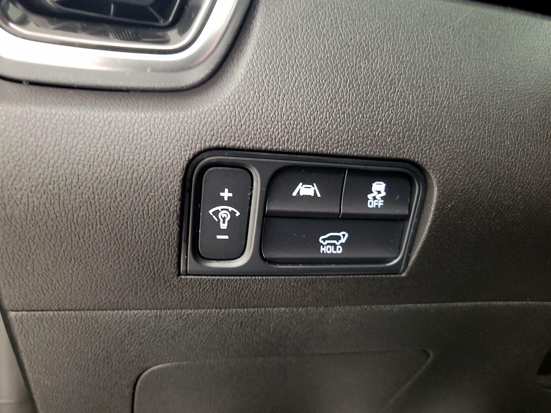 Thumbnail: 2023 Kia Sorento - 13