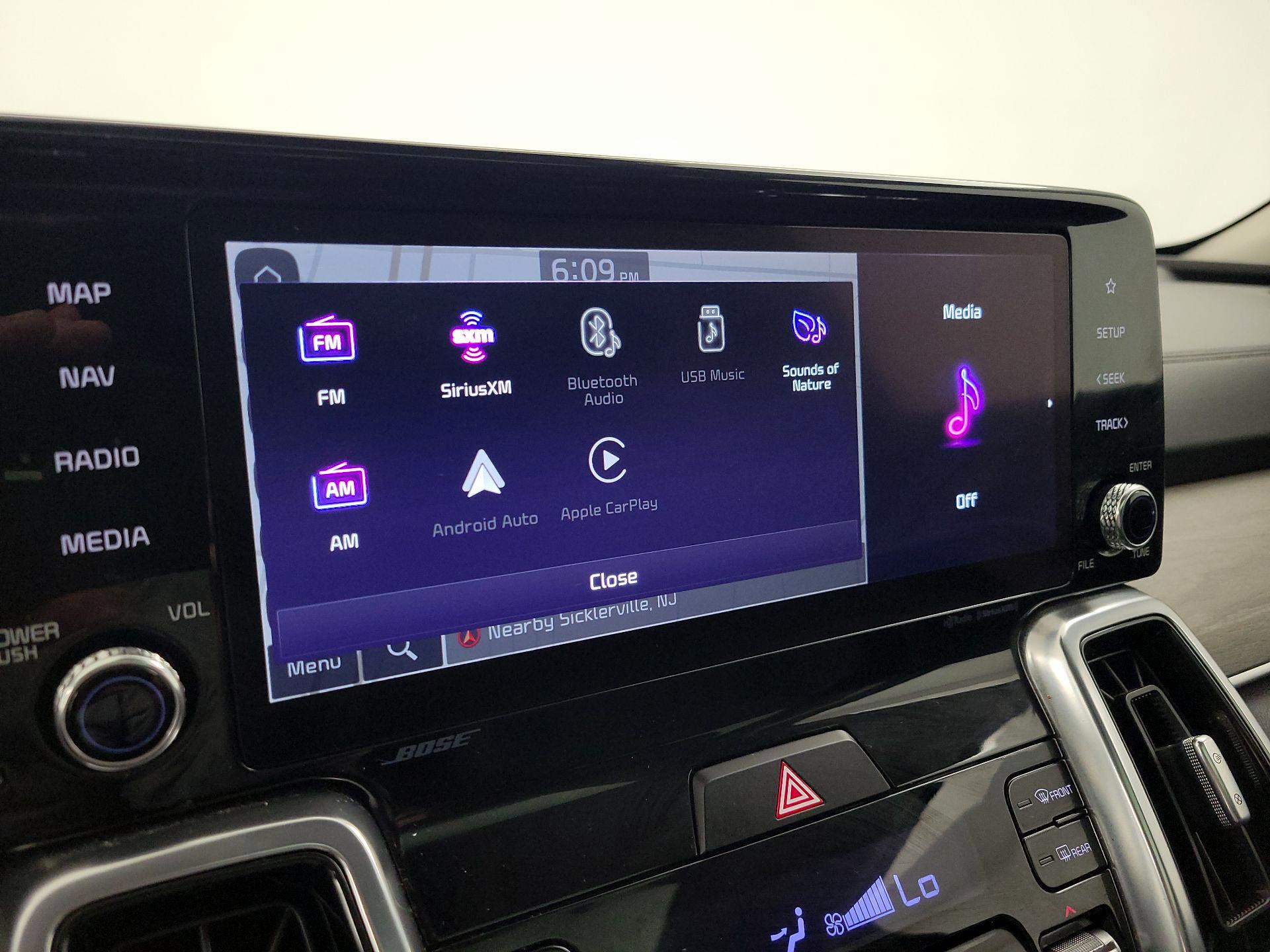 Thumbnail: 2023 Kia Sorento - 16