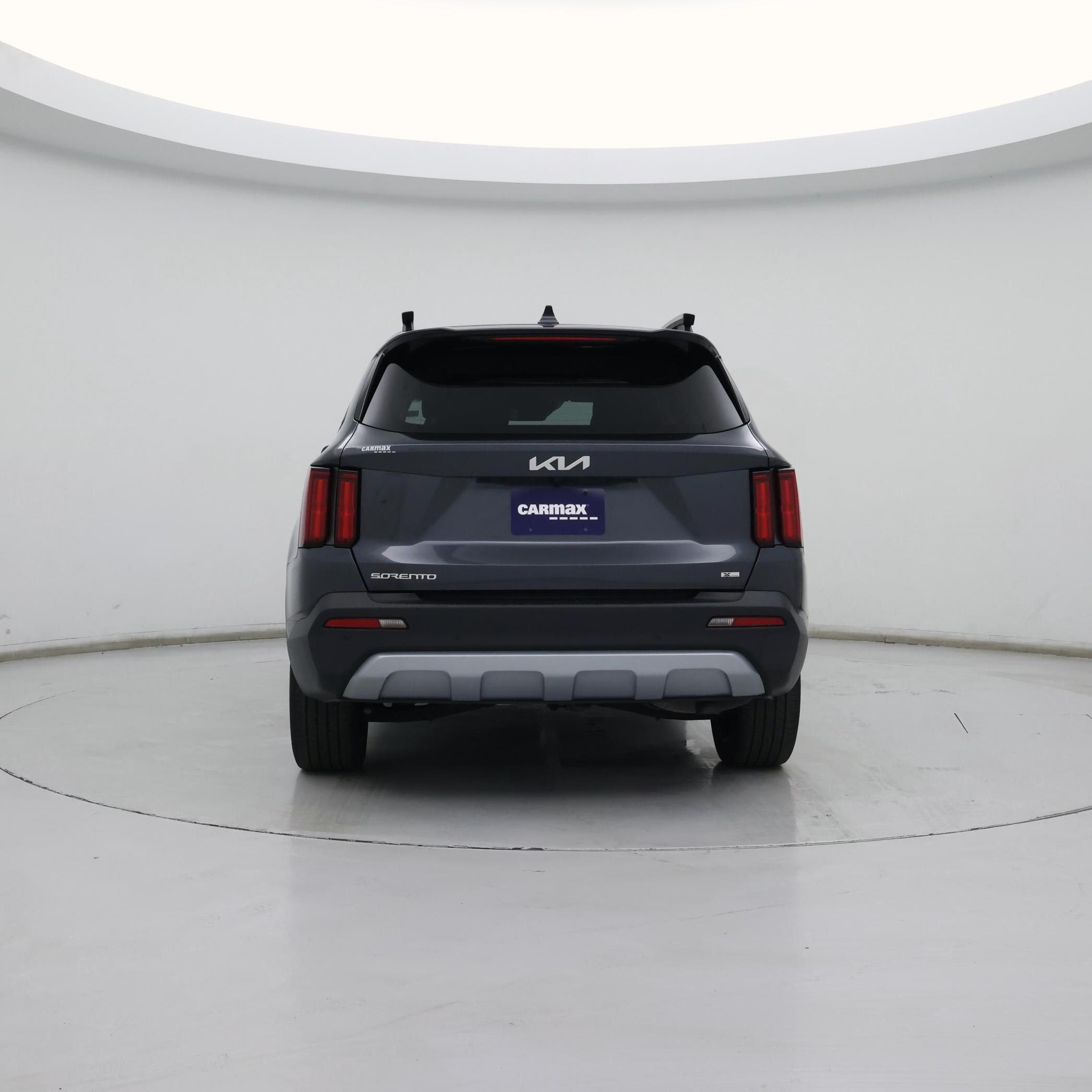 Thumbnail: 2023 Kia Sorento - 6