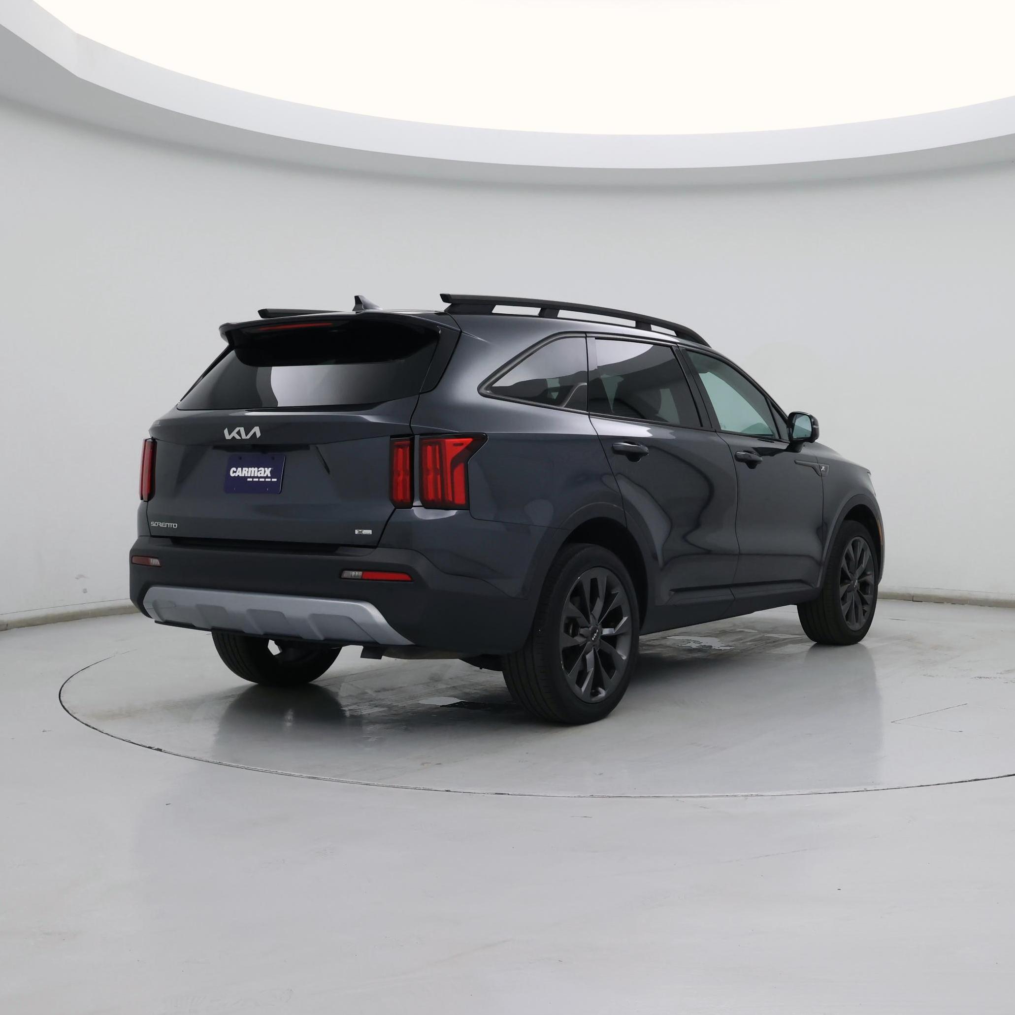 Thumbnail: 2023 Kia Sorento - 8