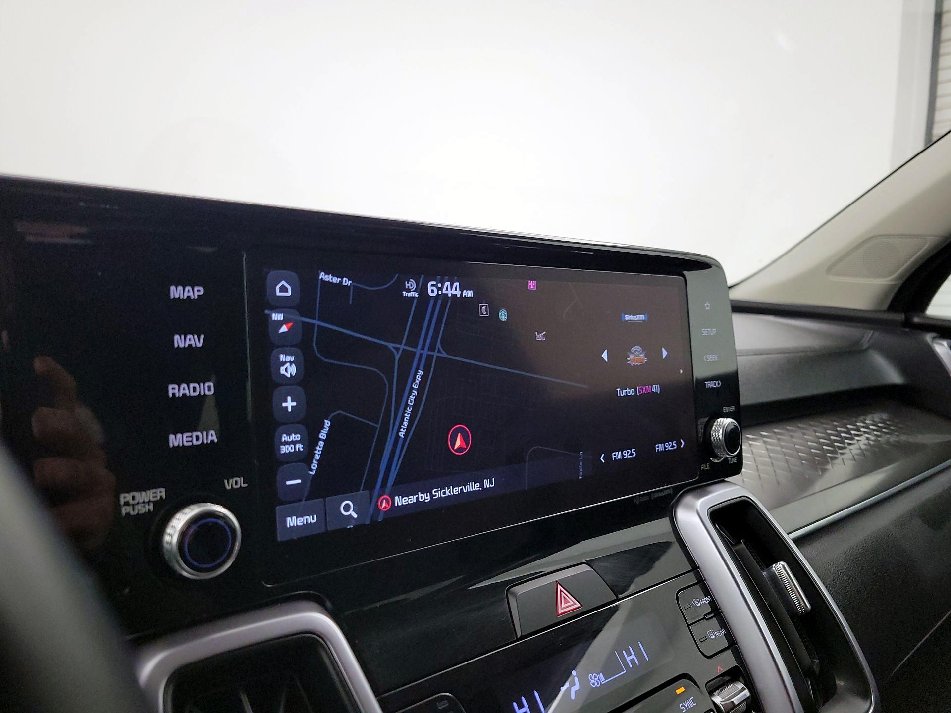 Thumbnail: 2023 Kia Sorento - 14
