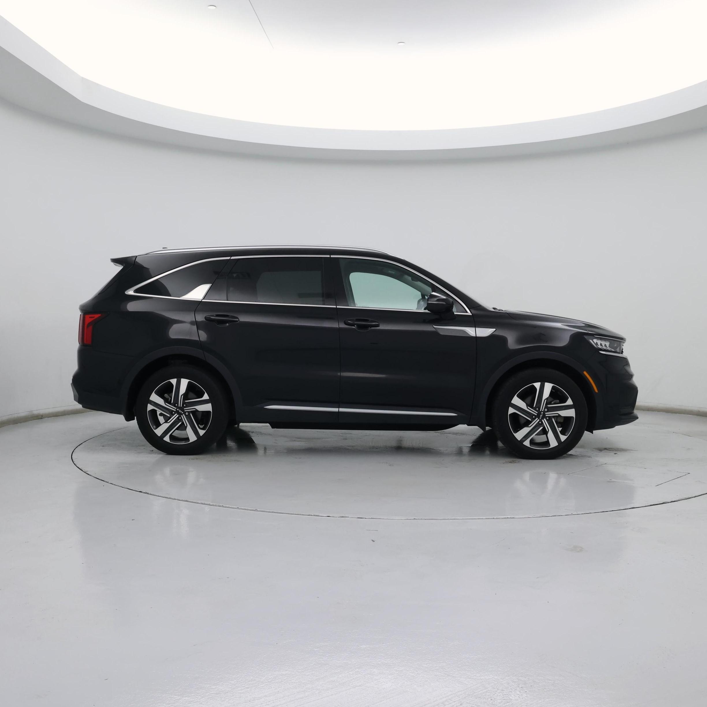 Thumbnail: 2023 Kia Sorento - 7