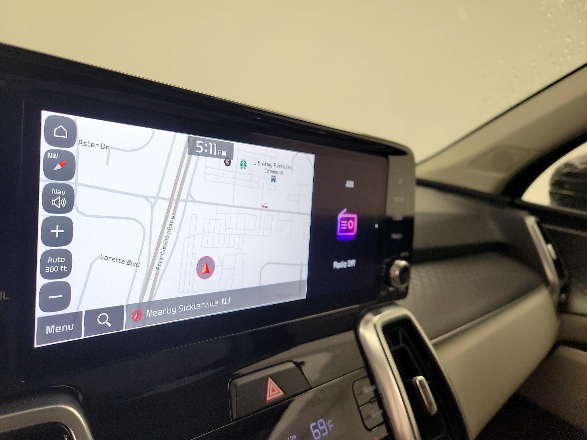 Thumbnail: 2023 Kia Sorento - 14