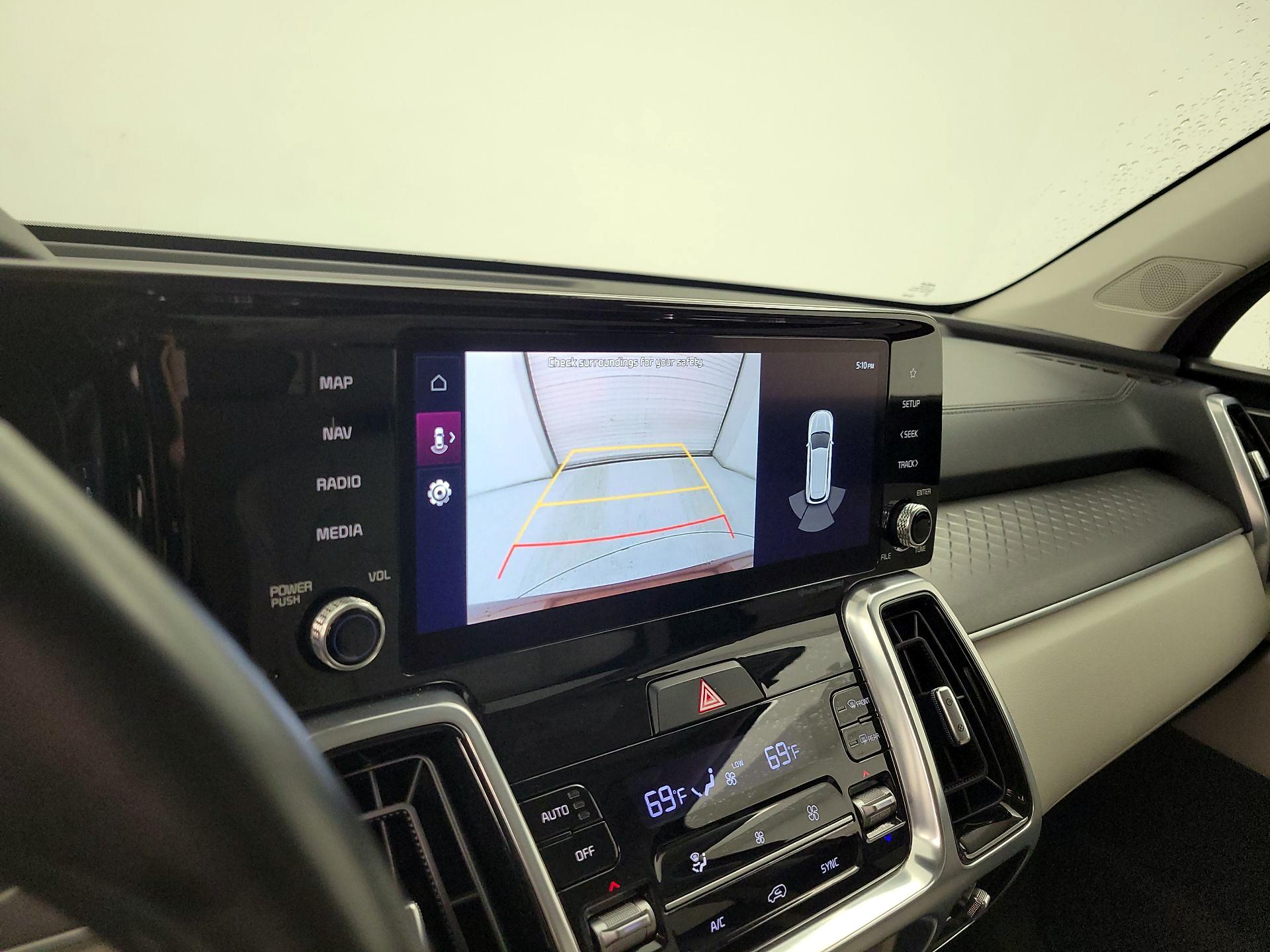 Thumbnail: 2023 Kia Sorento - 15