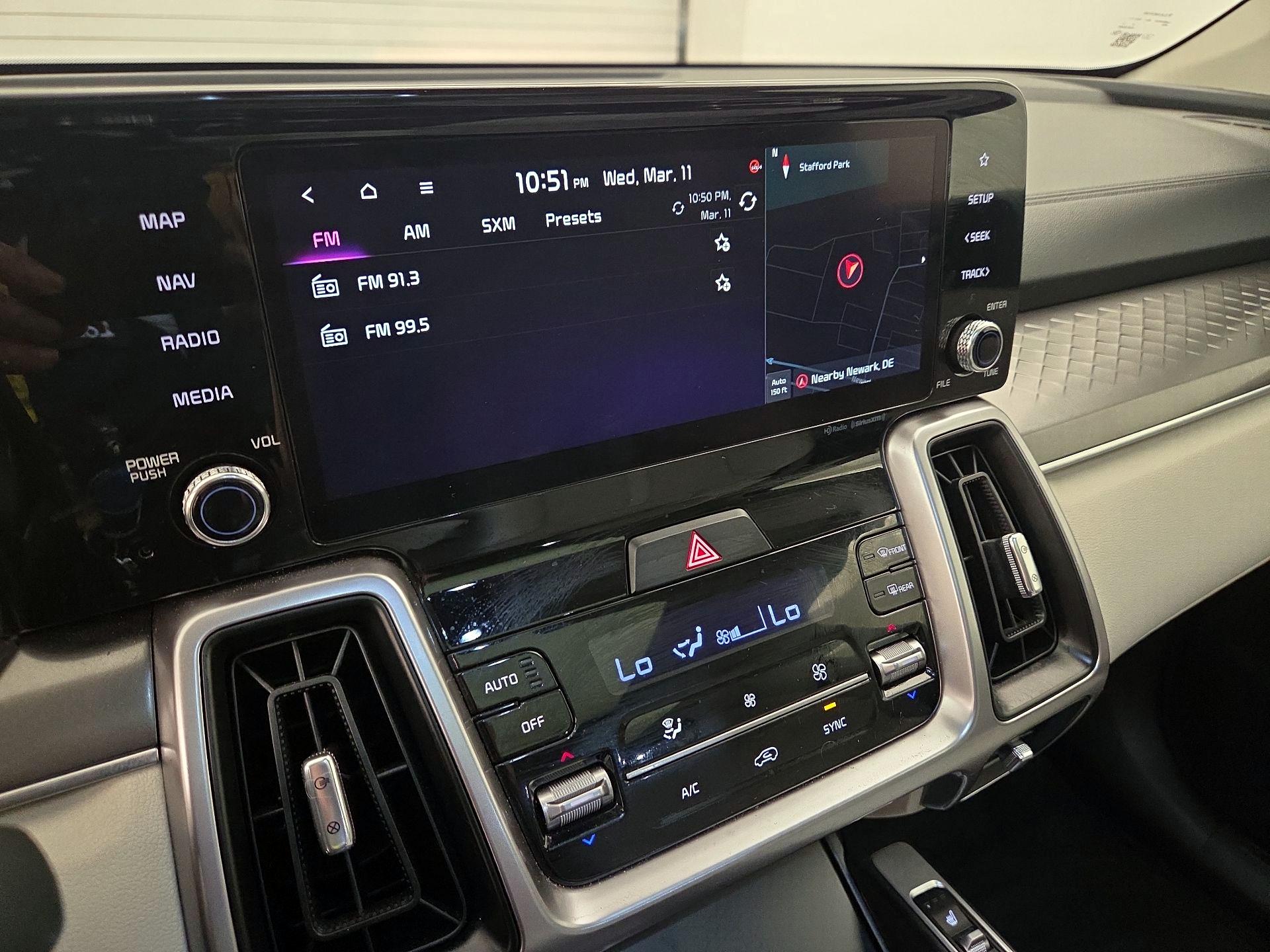 Thumbnail: 2023 Kia Sorento - 15